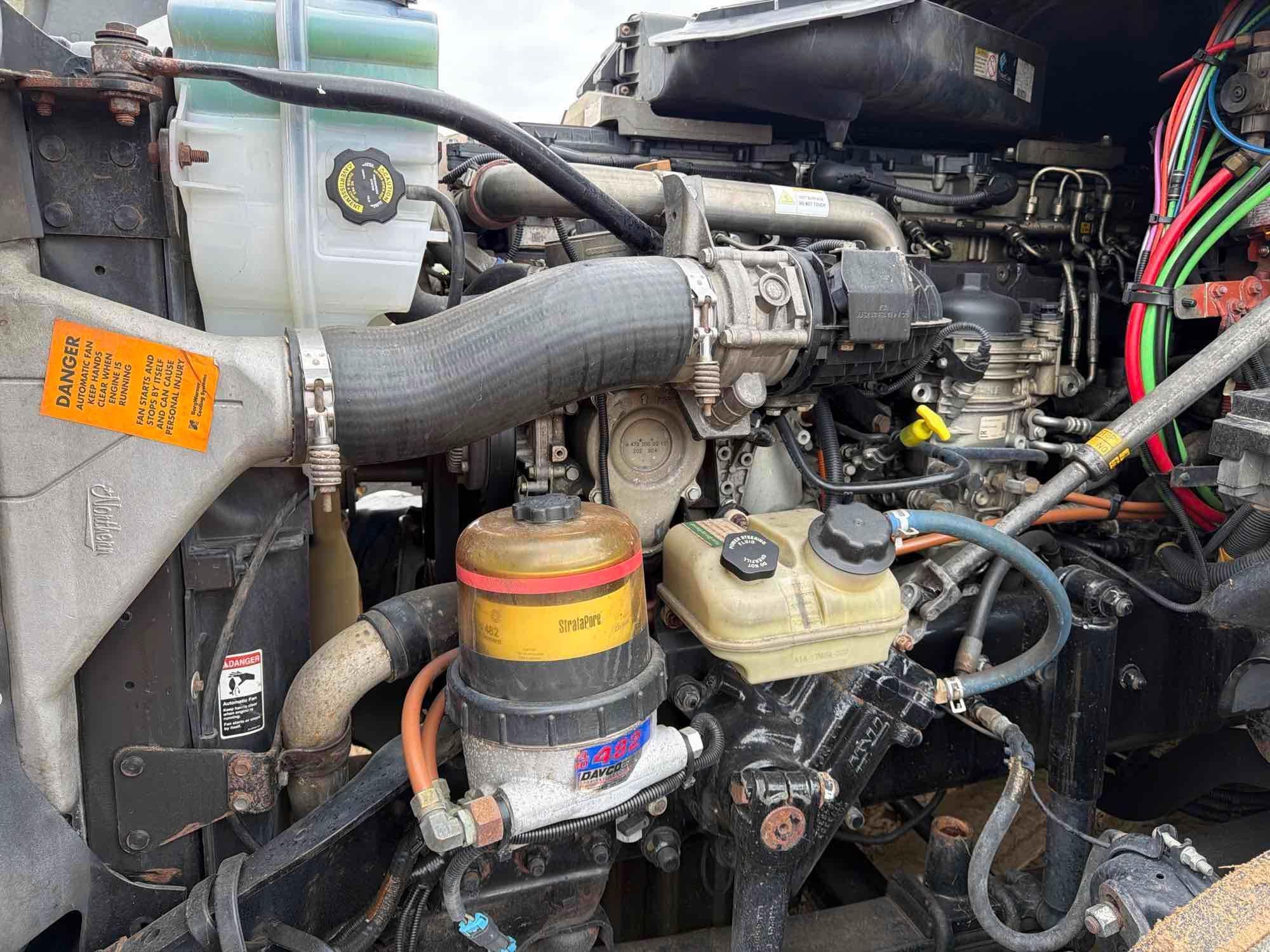 2016 Freightliner CASCADIA