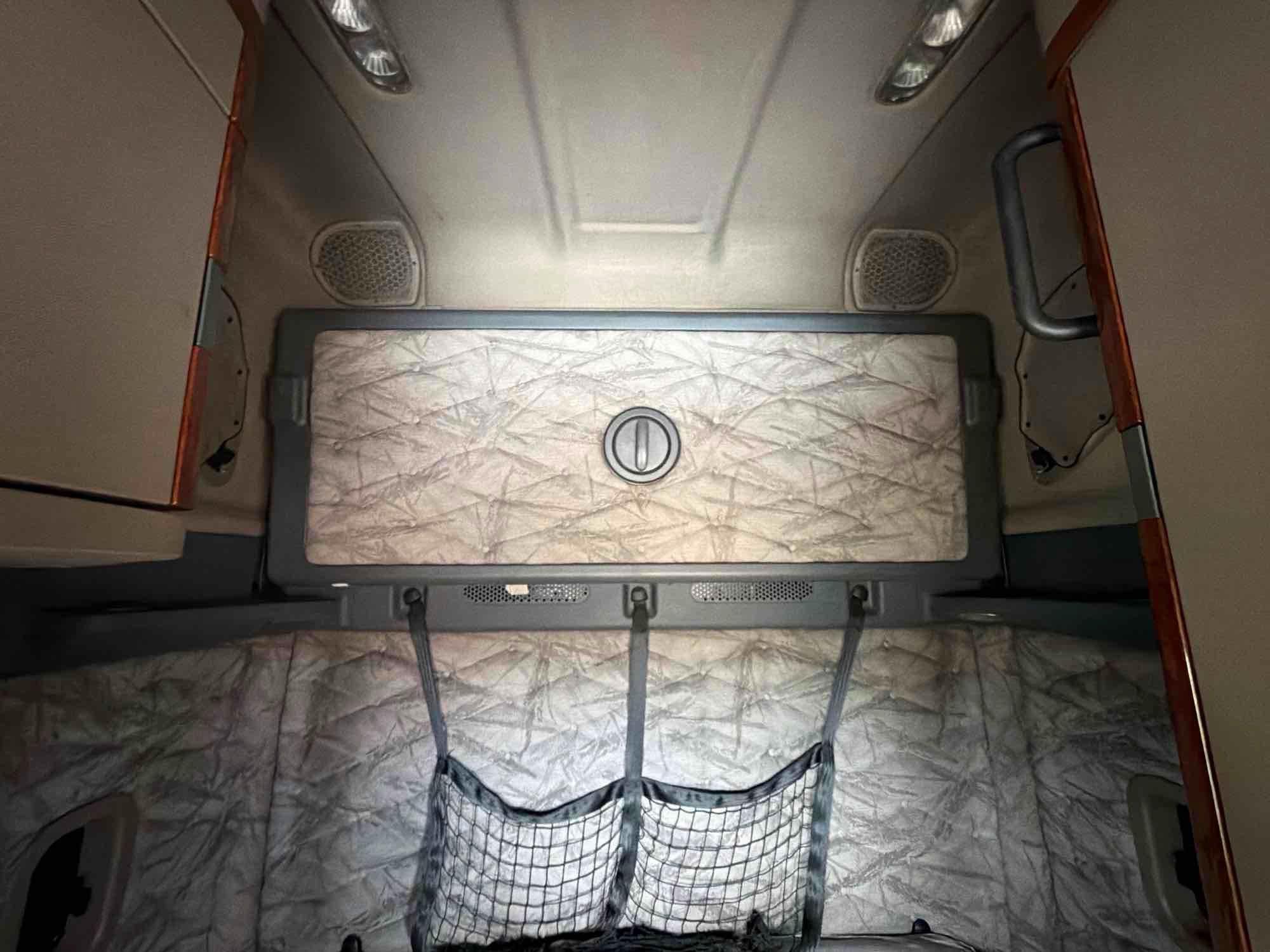 2016 Freightliner CASCADIA
