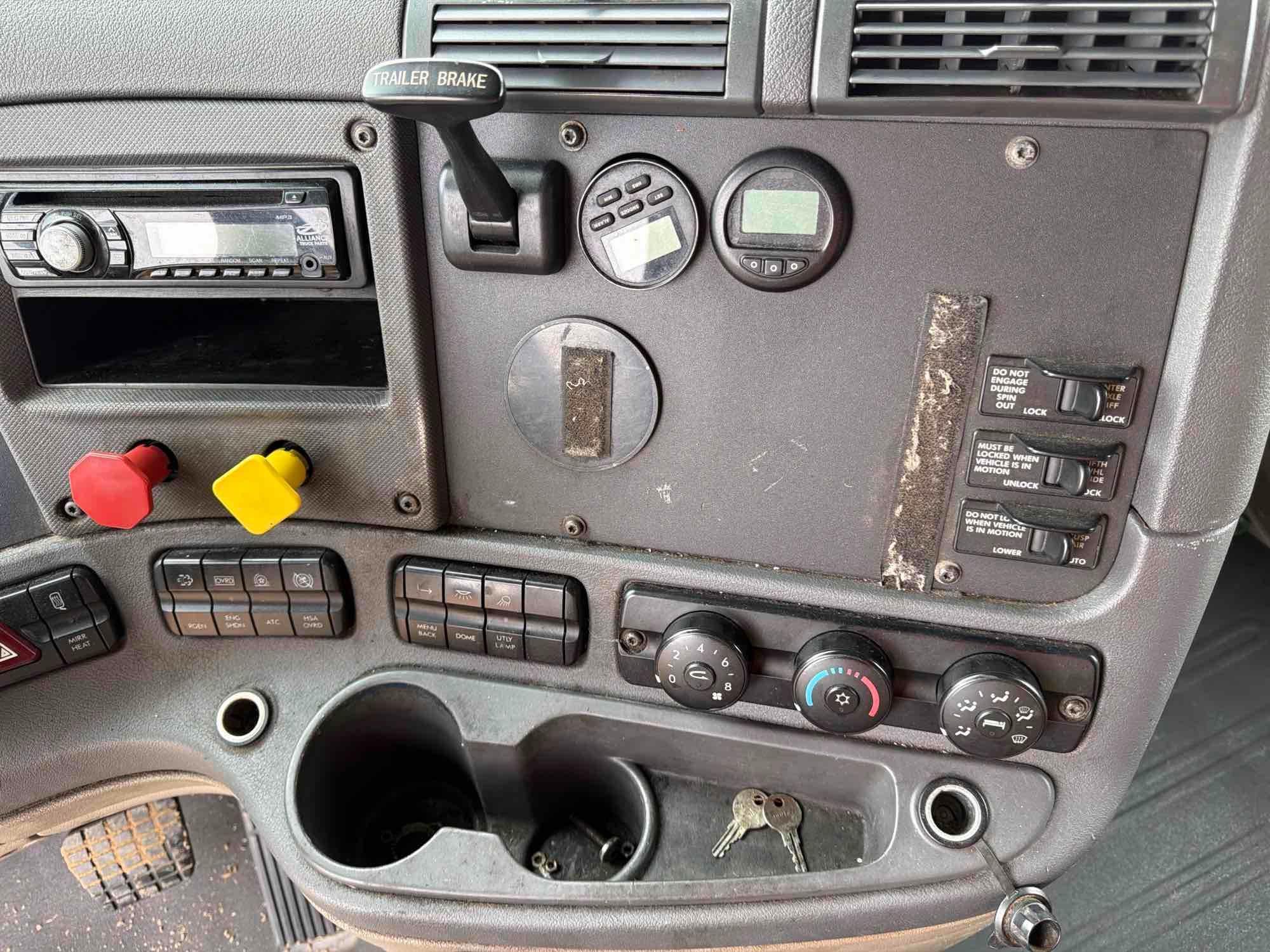 2016 Freightliner CASCADIA