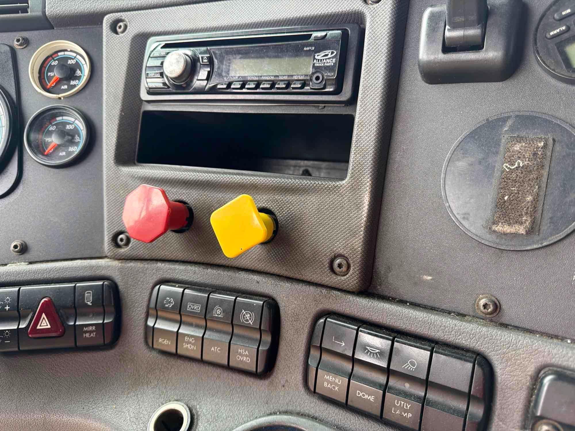 2016 Freightliner CASCADIA