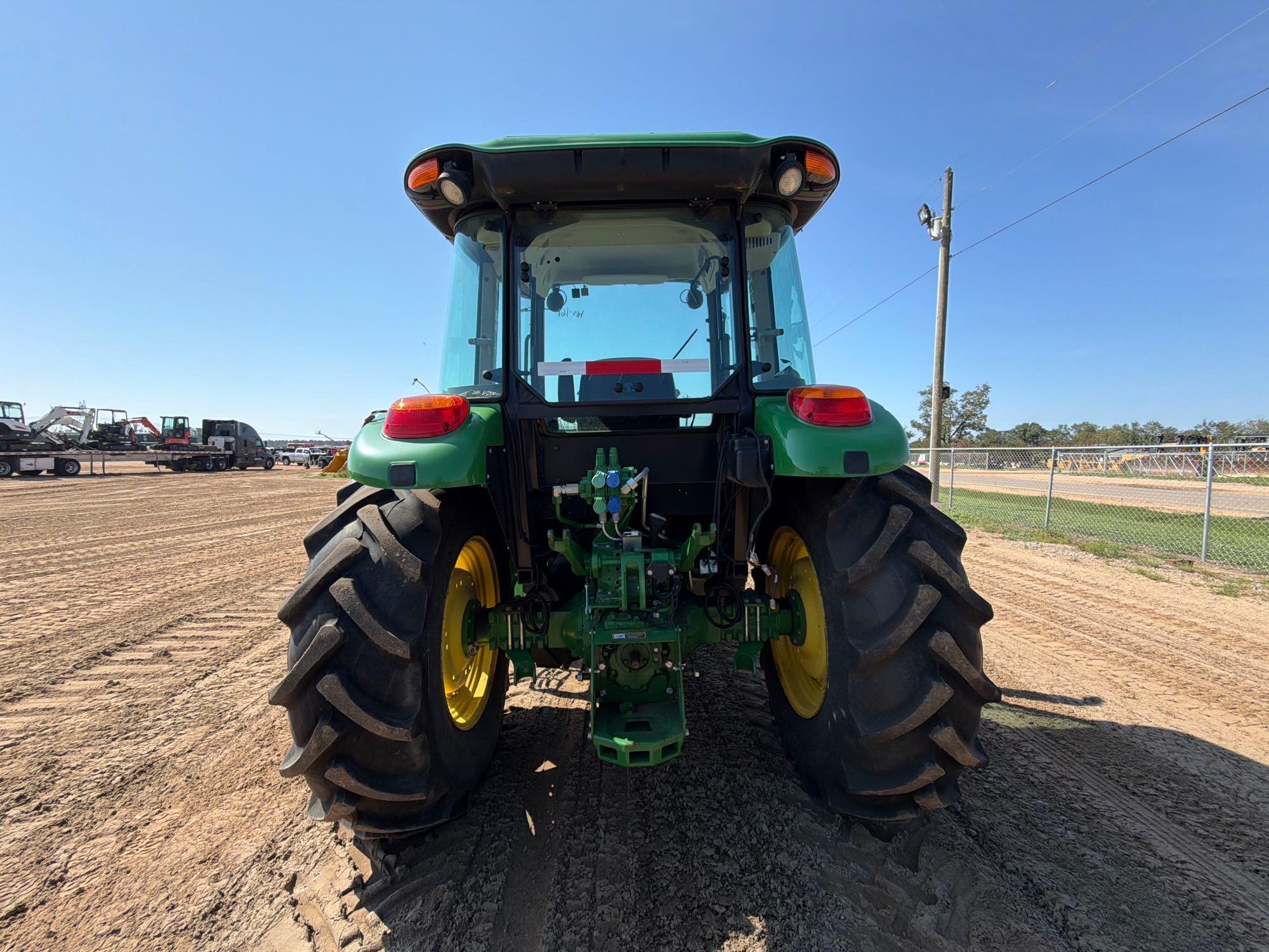 John Deere 5100E