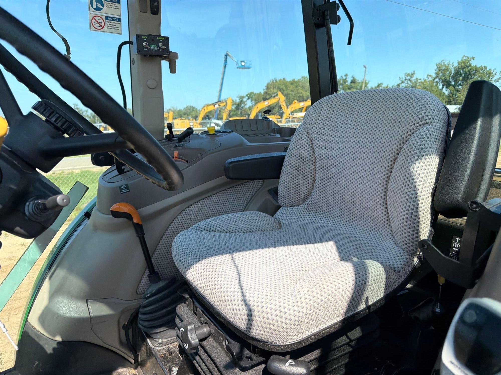 John Deere 5100E