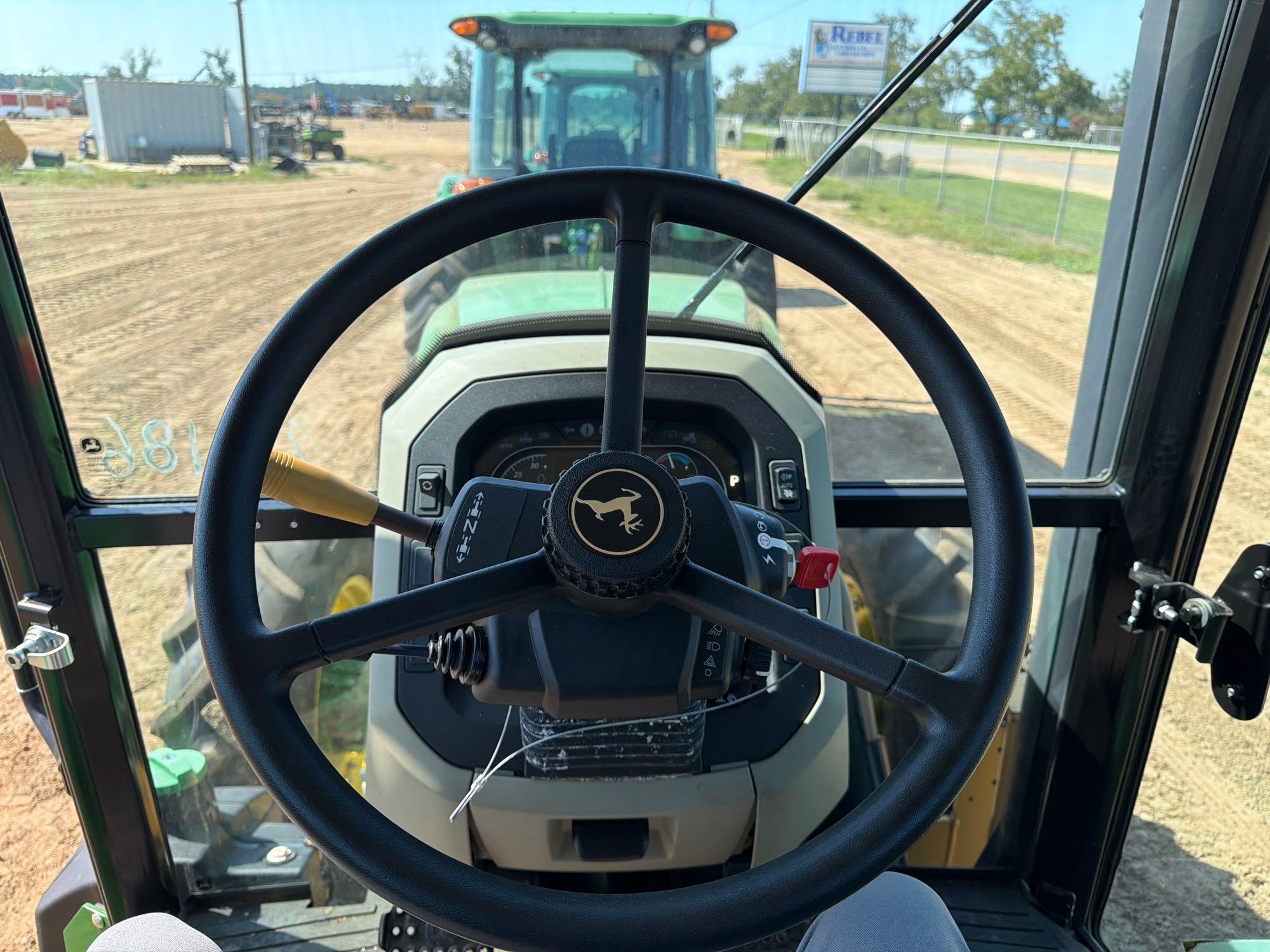 John Deere 5100E