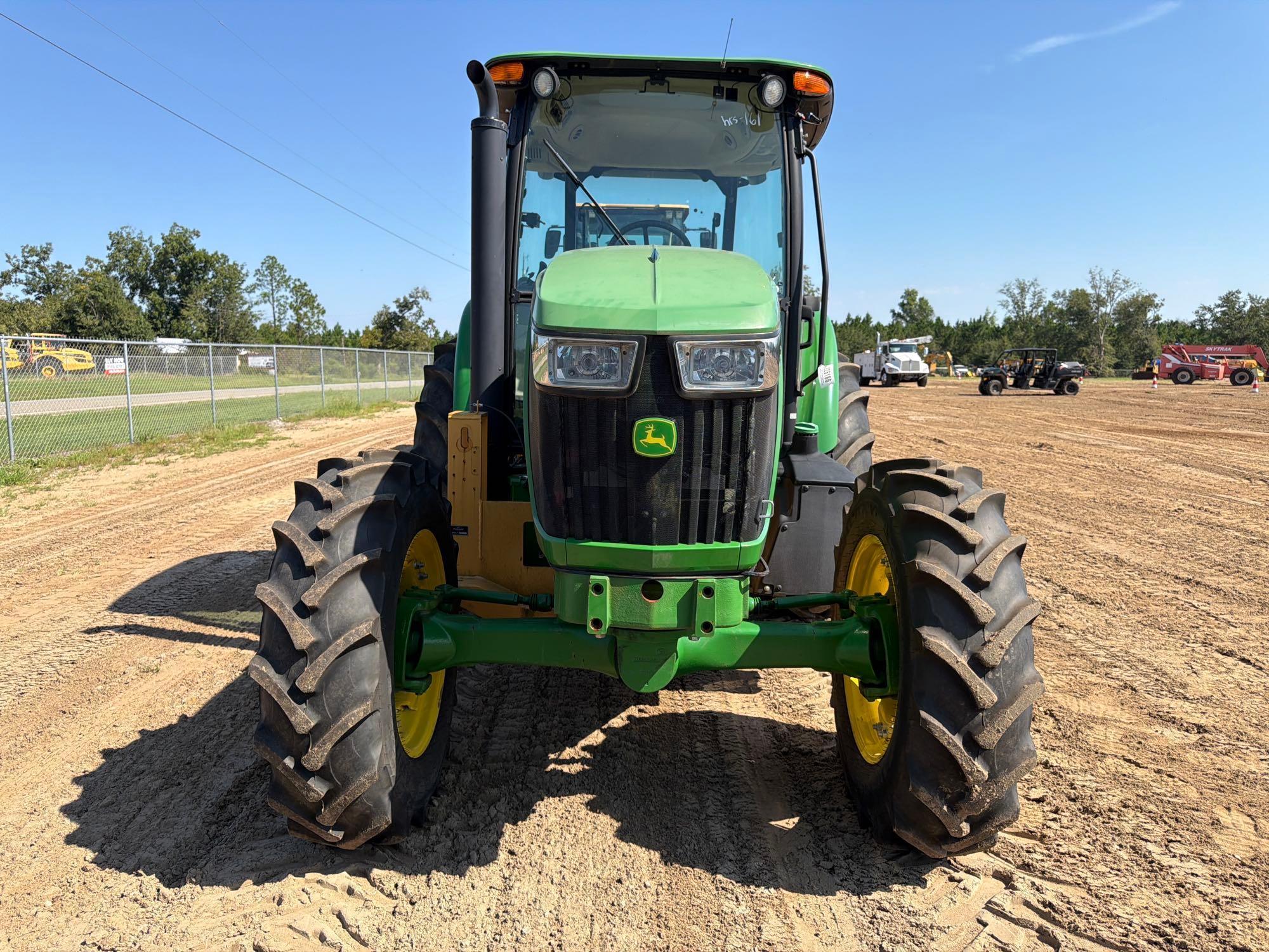 John Deere 5100E