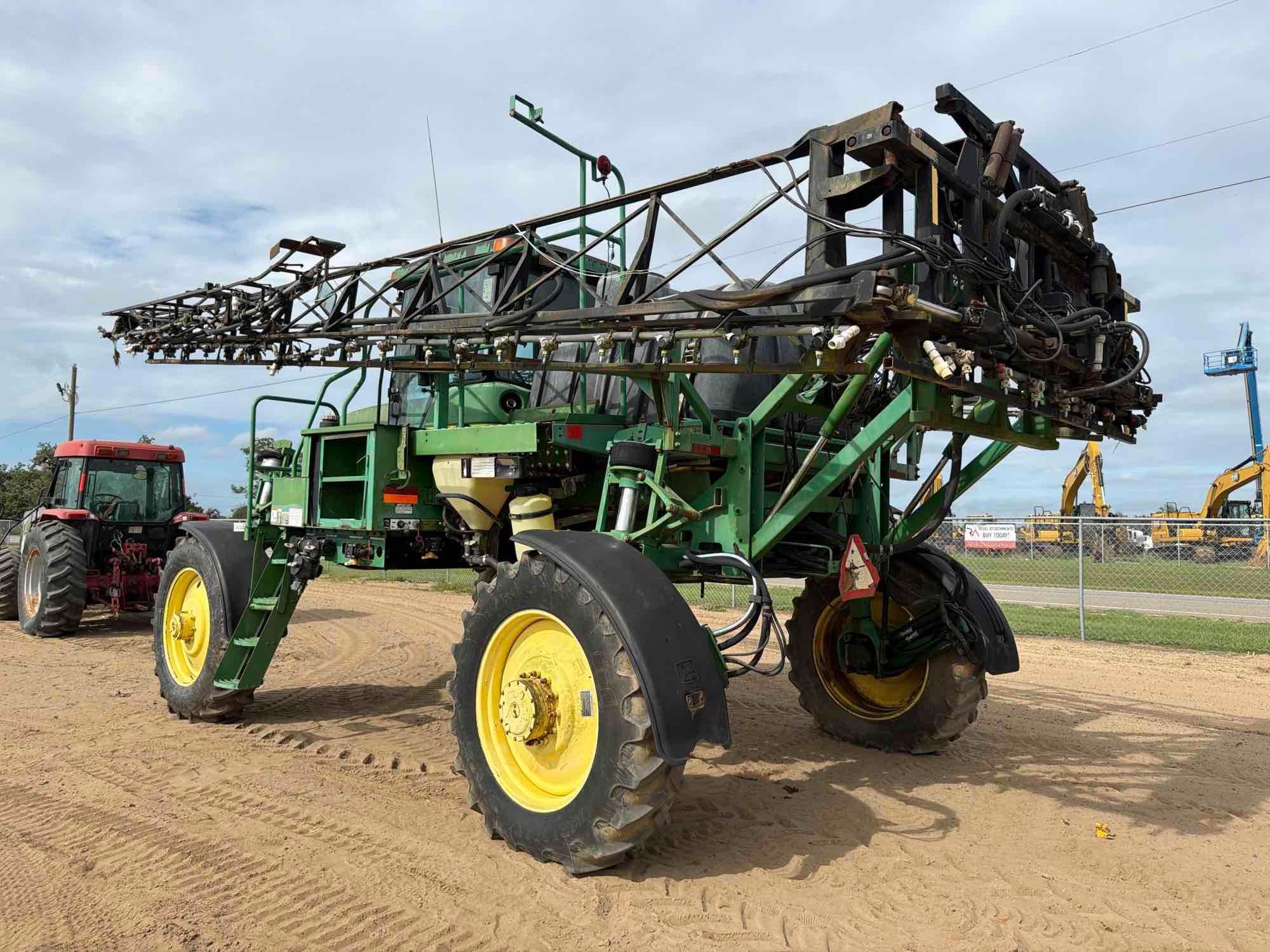 John Deere 4700