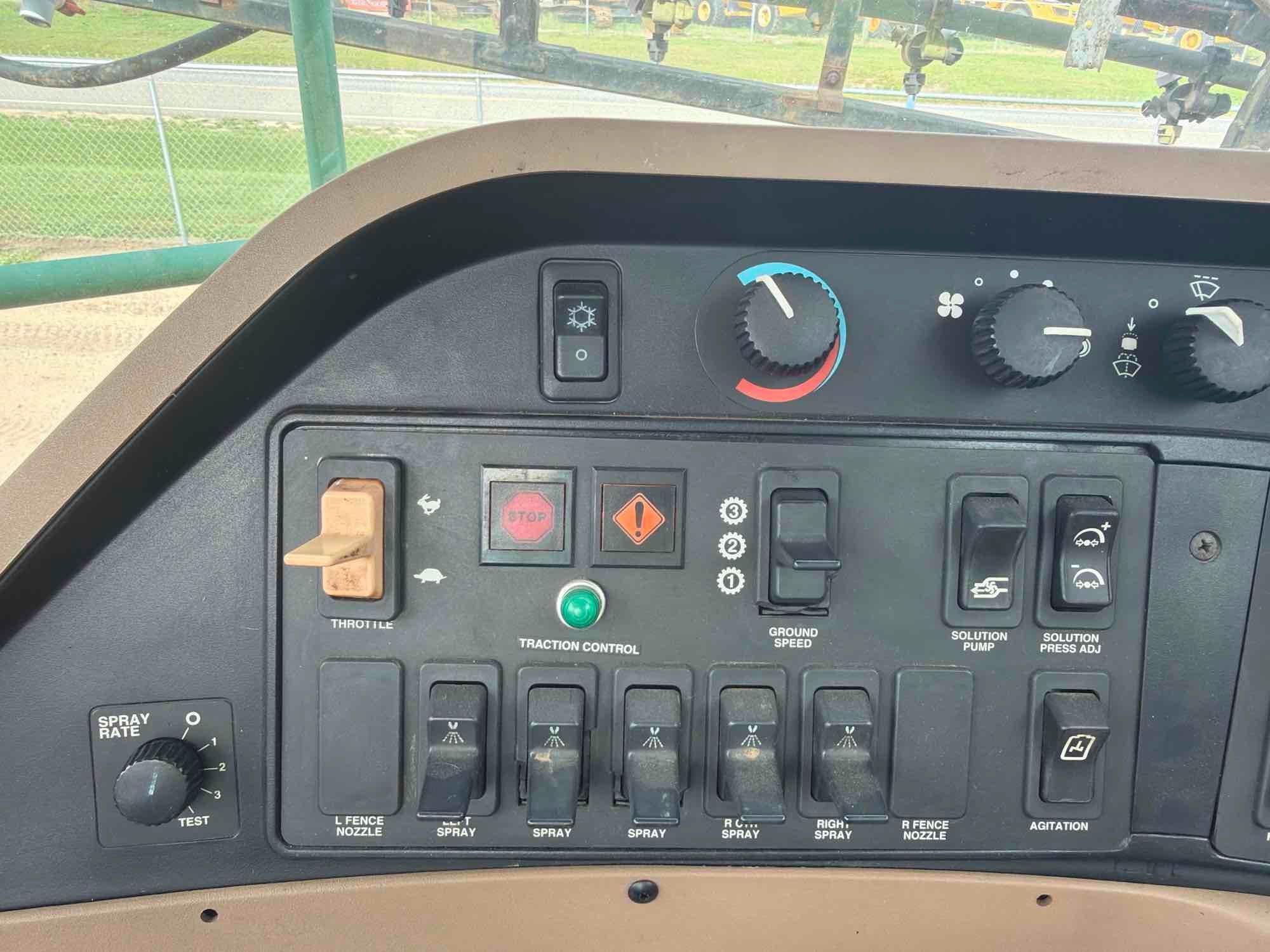 John Deere 4700