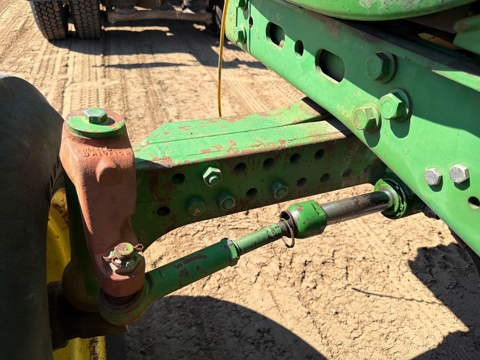 2004 John Deere 6215