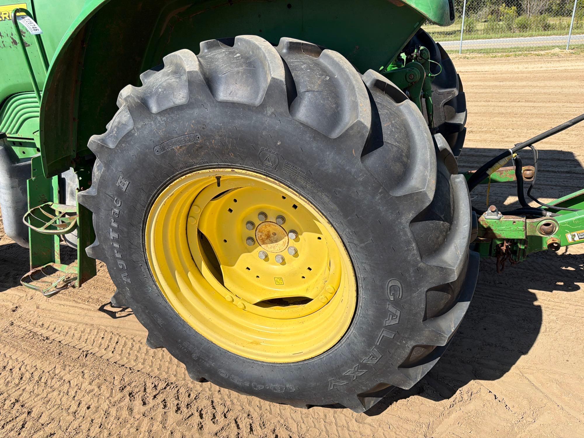 2004 John Deere 6215