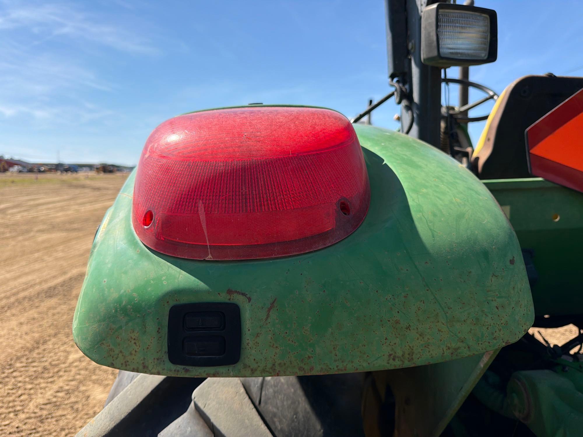 2004 John Deere 6215