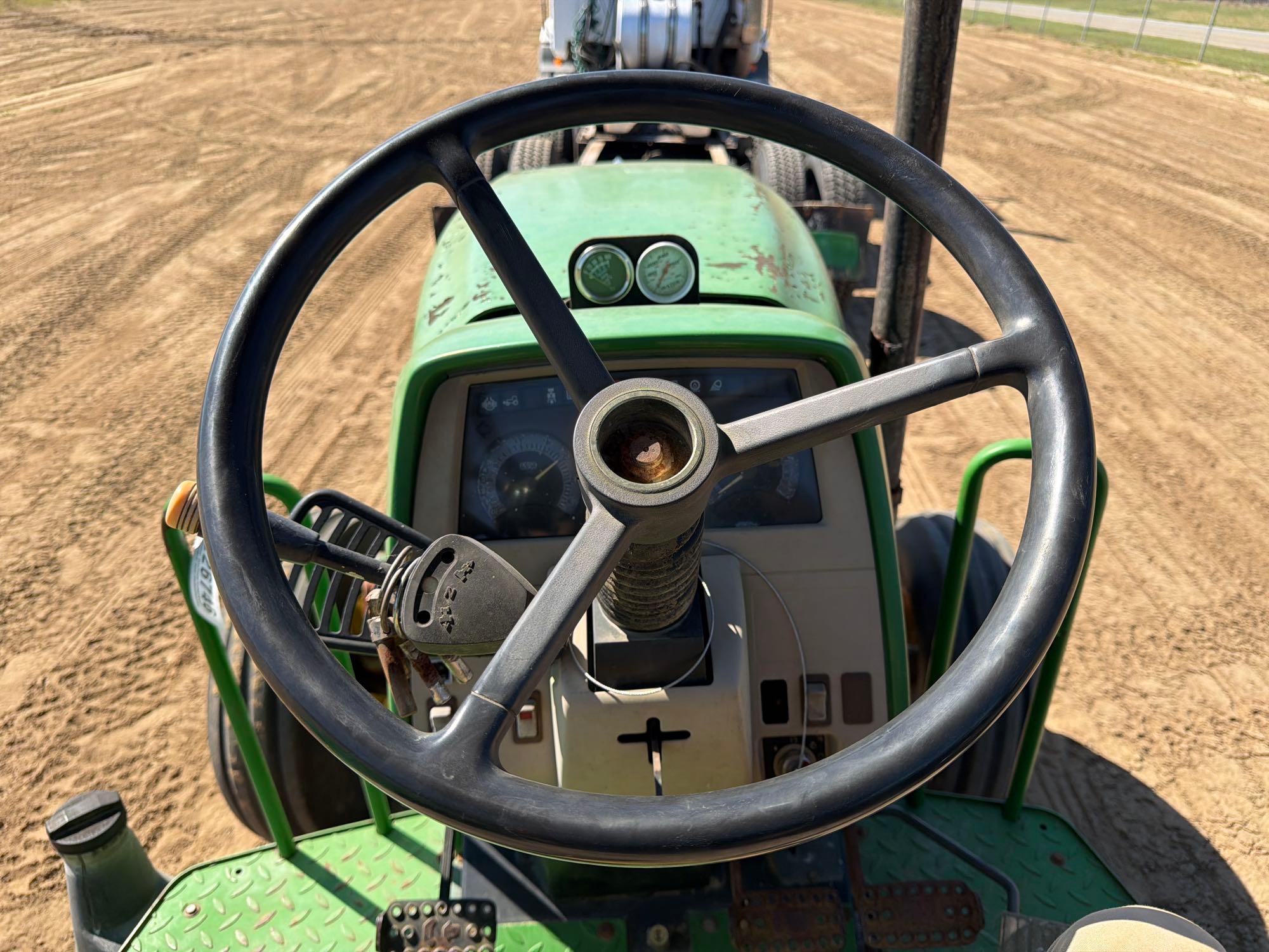 2004 John Deere 6215