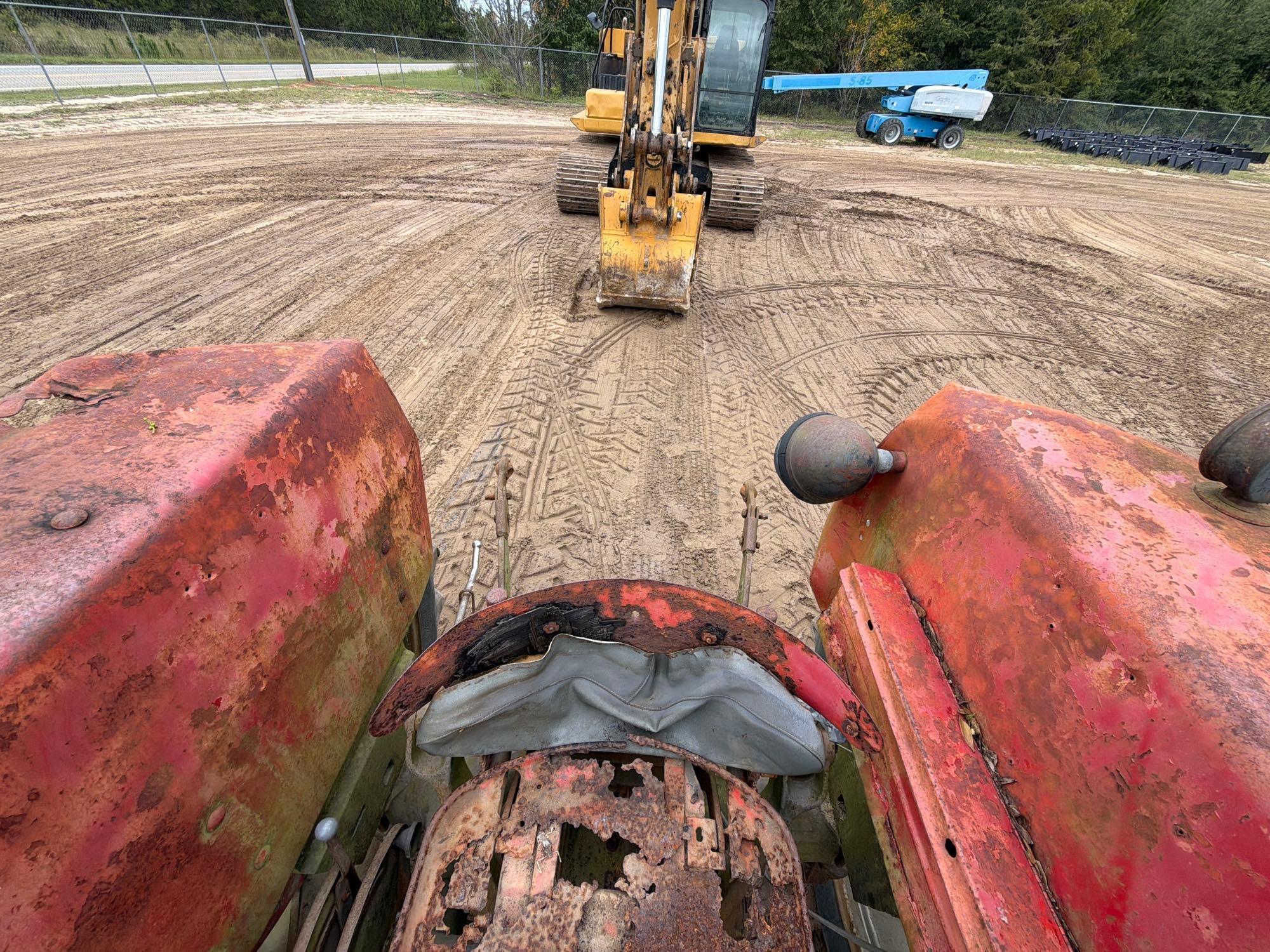Massey Ferguson 175