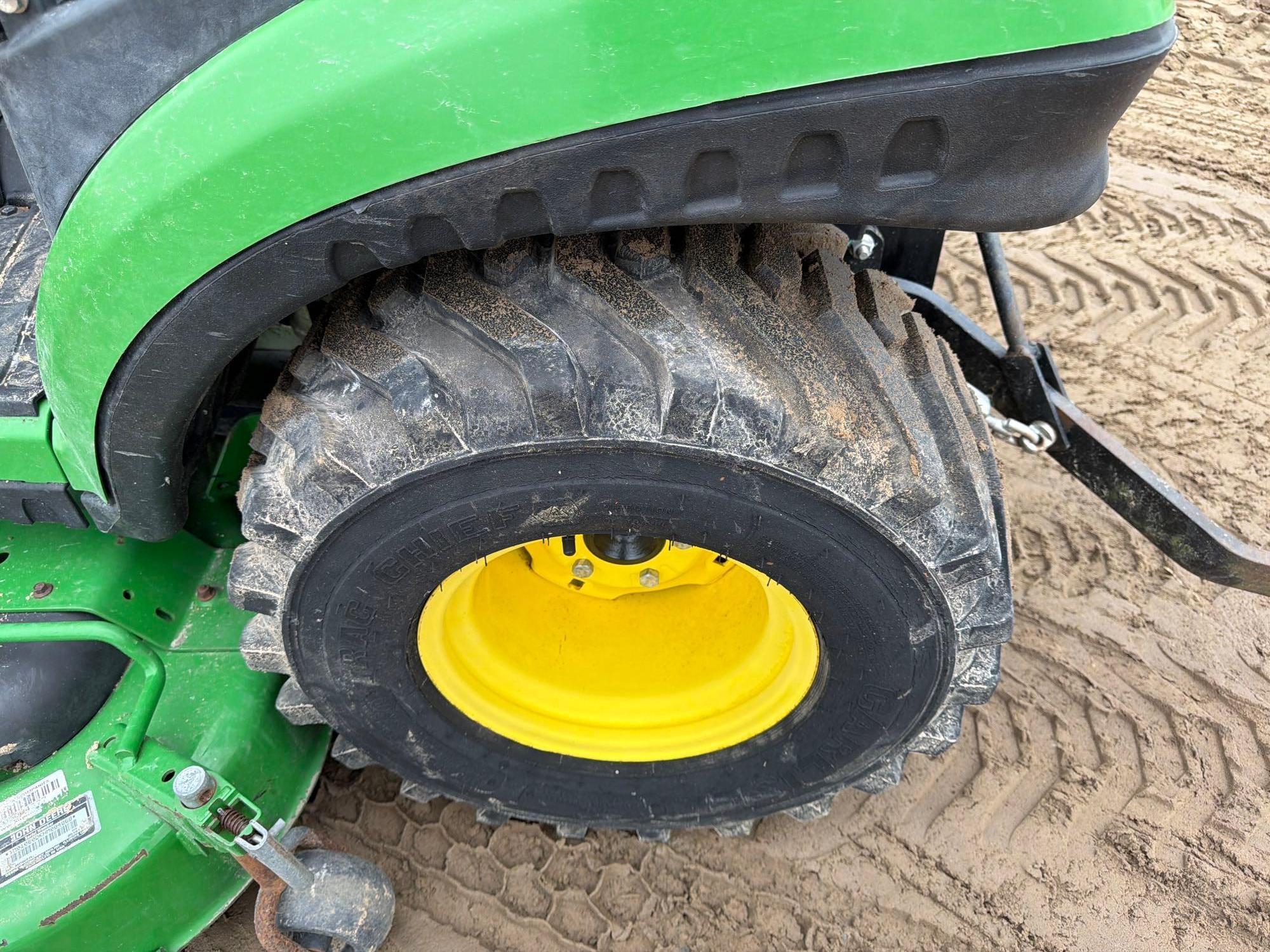 John Deere 1025R