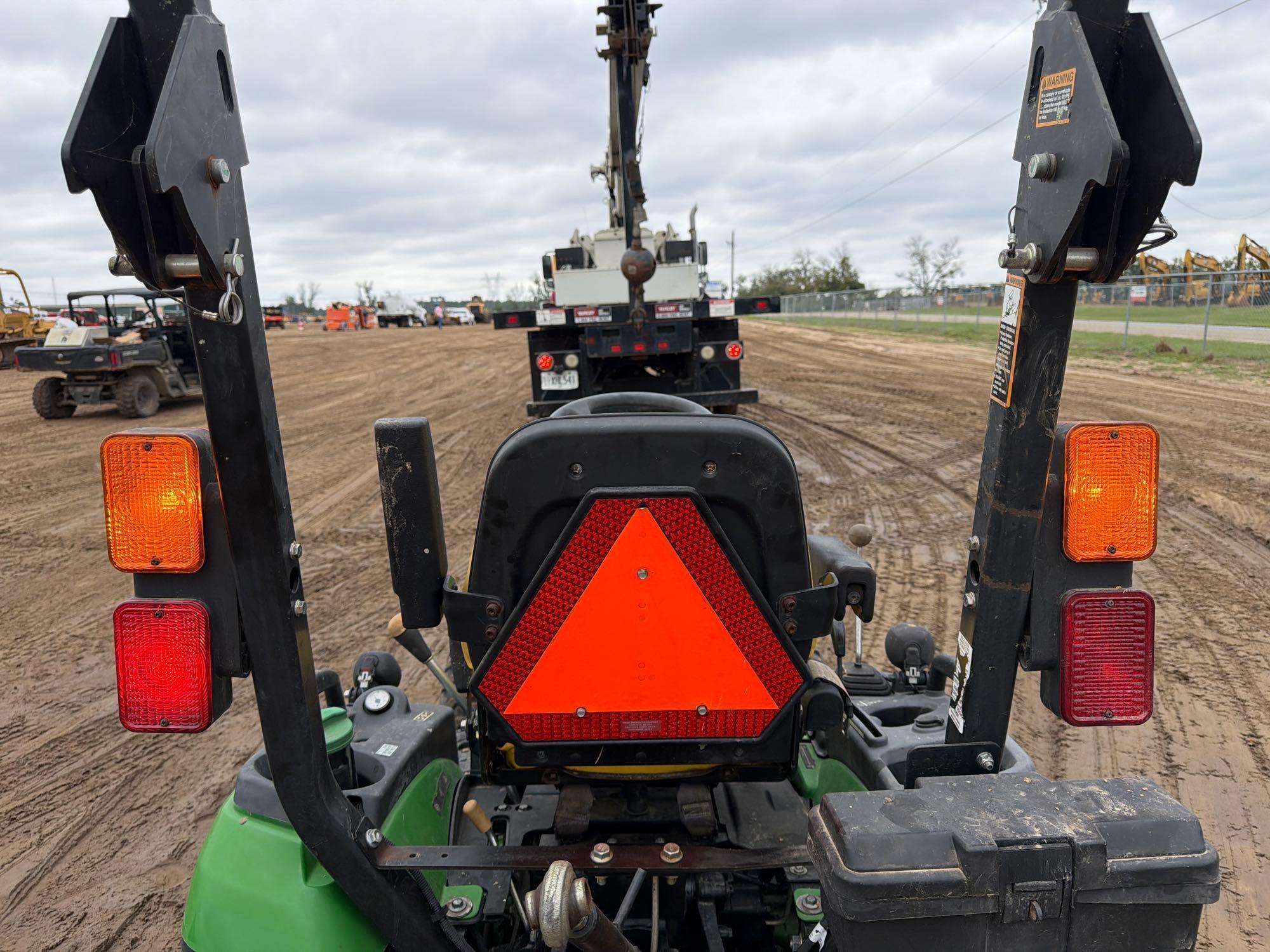John Deere 1025R