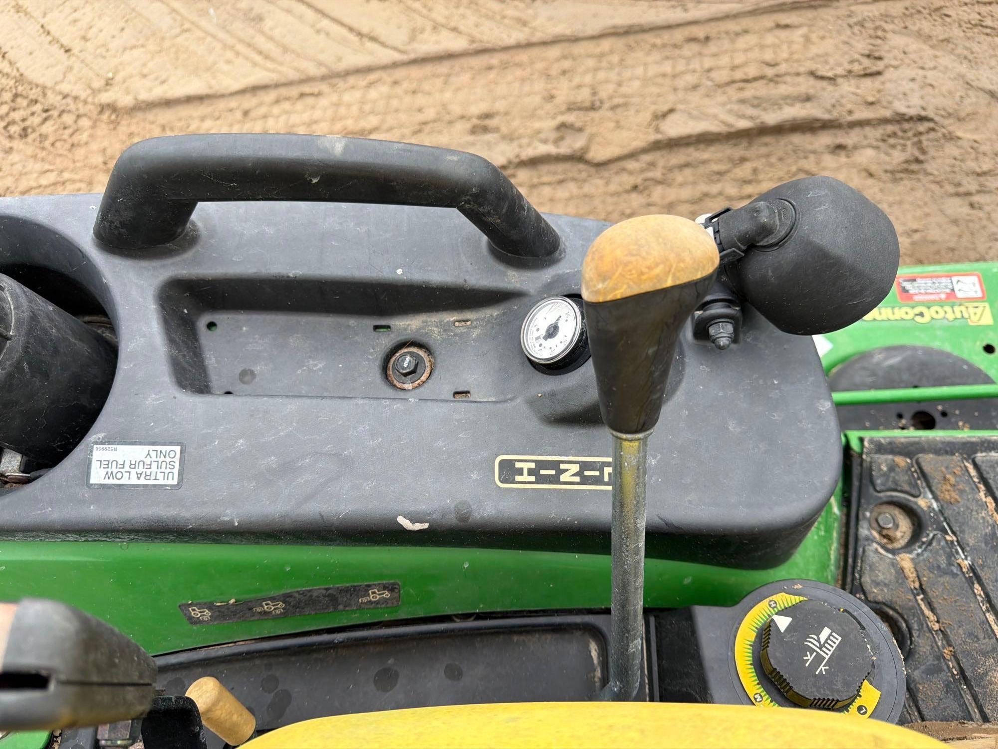 John Deere 1025R