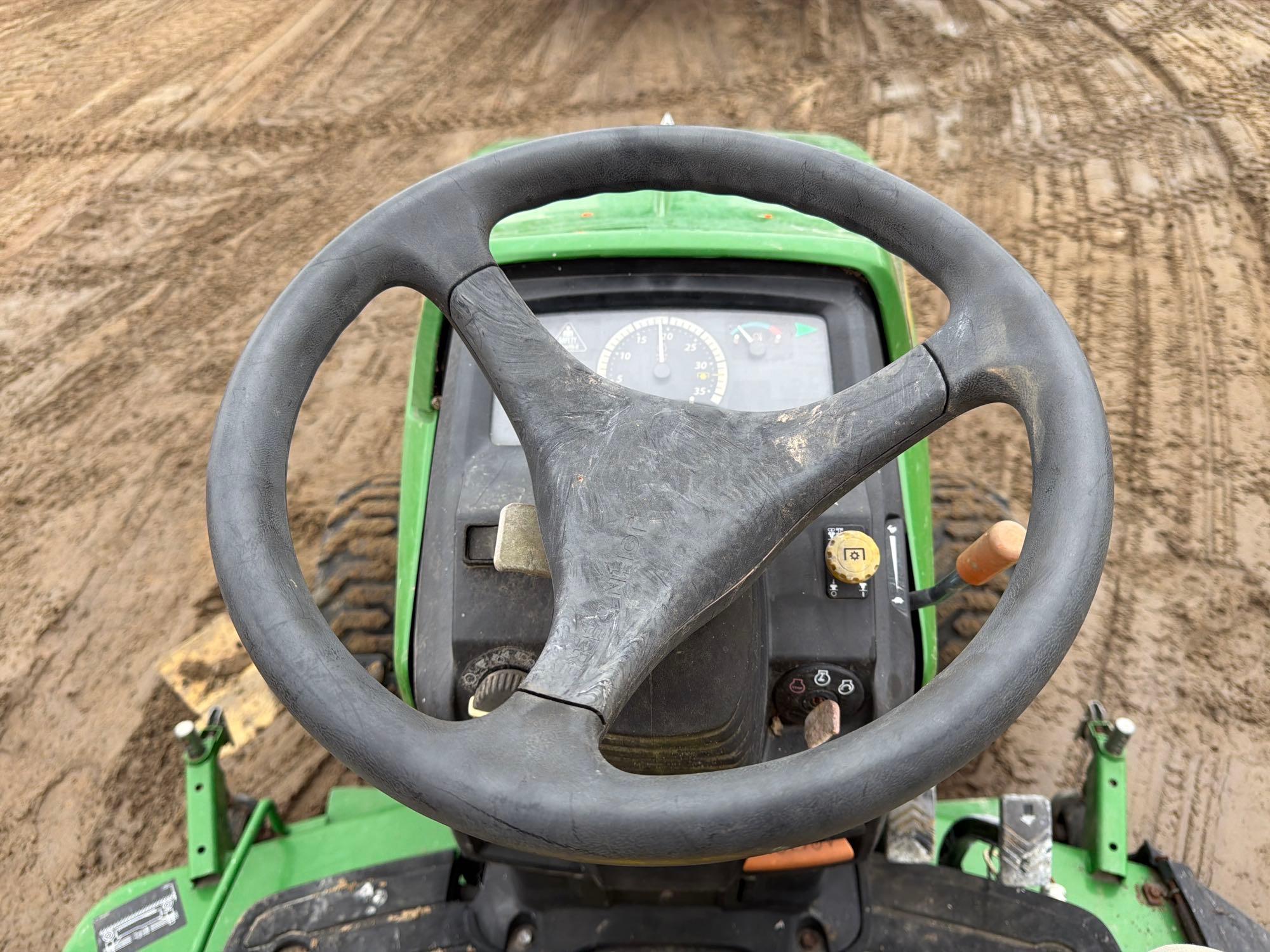 John Deere 1025R