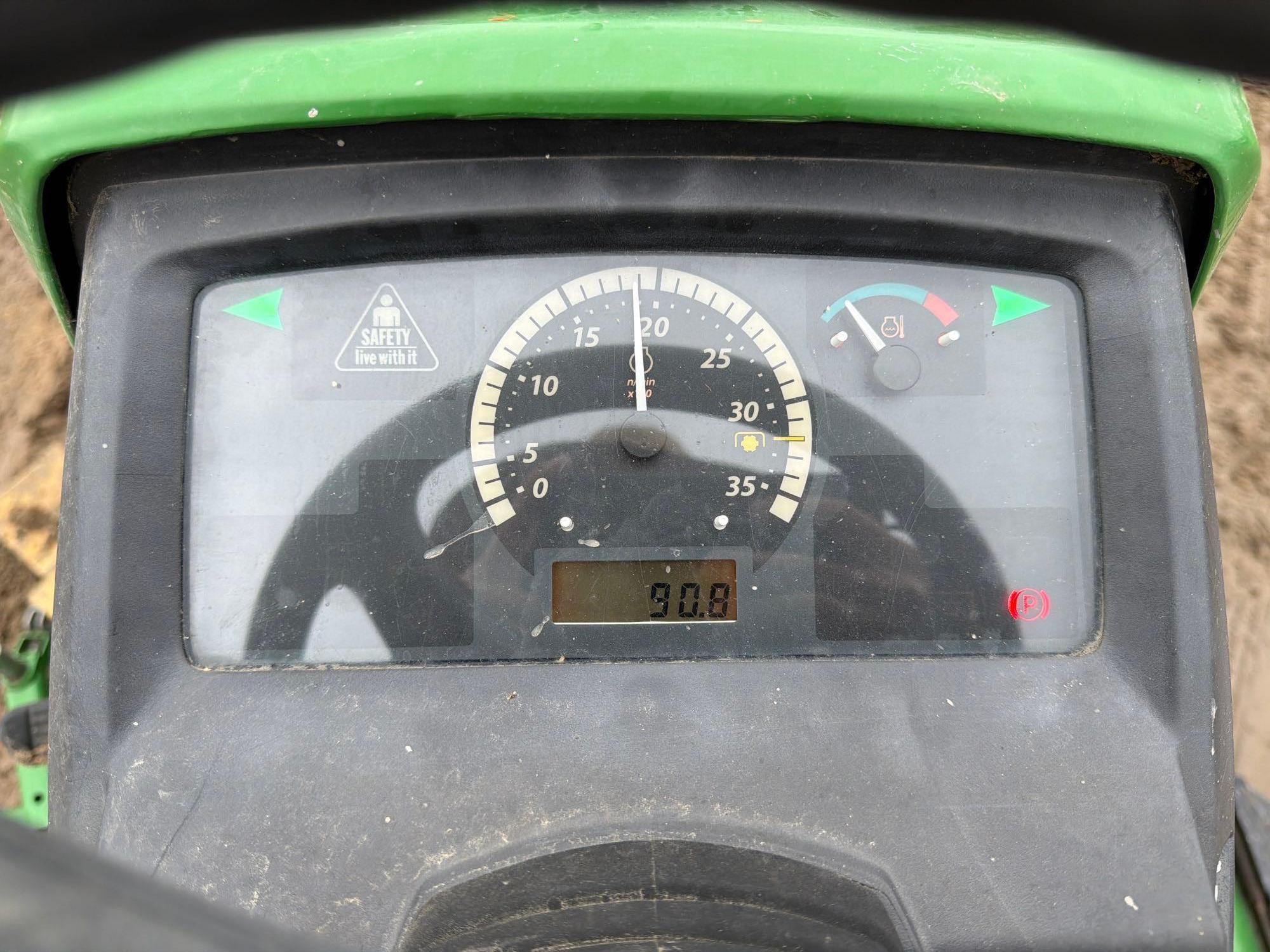 John Deere 1025R