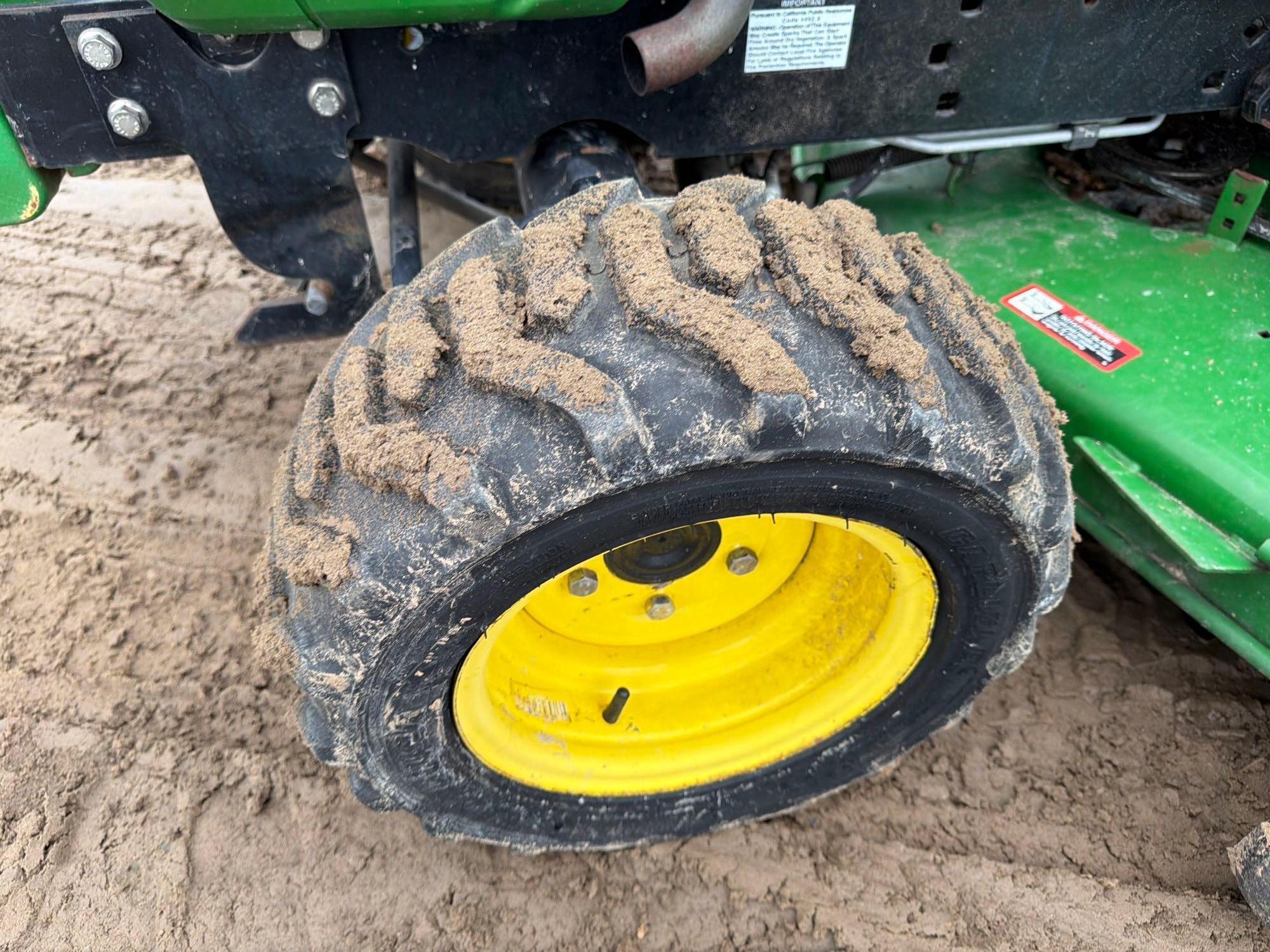 John Deere 1025R