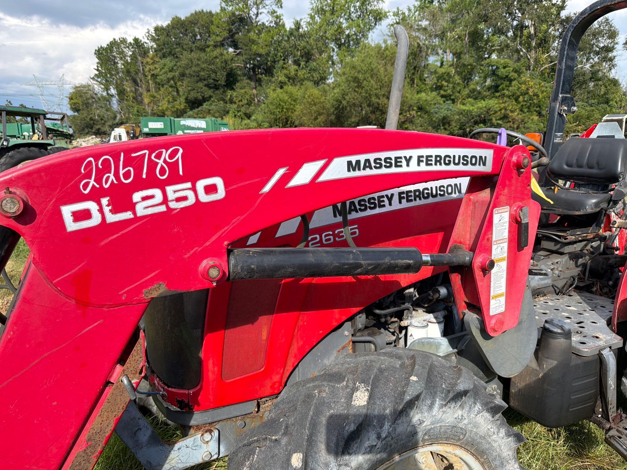 Massey Ferguson 2635
