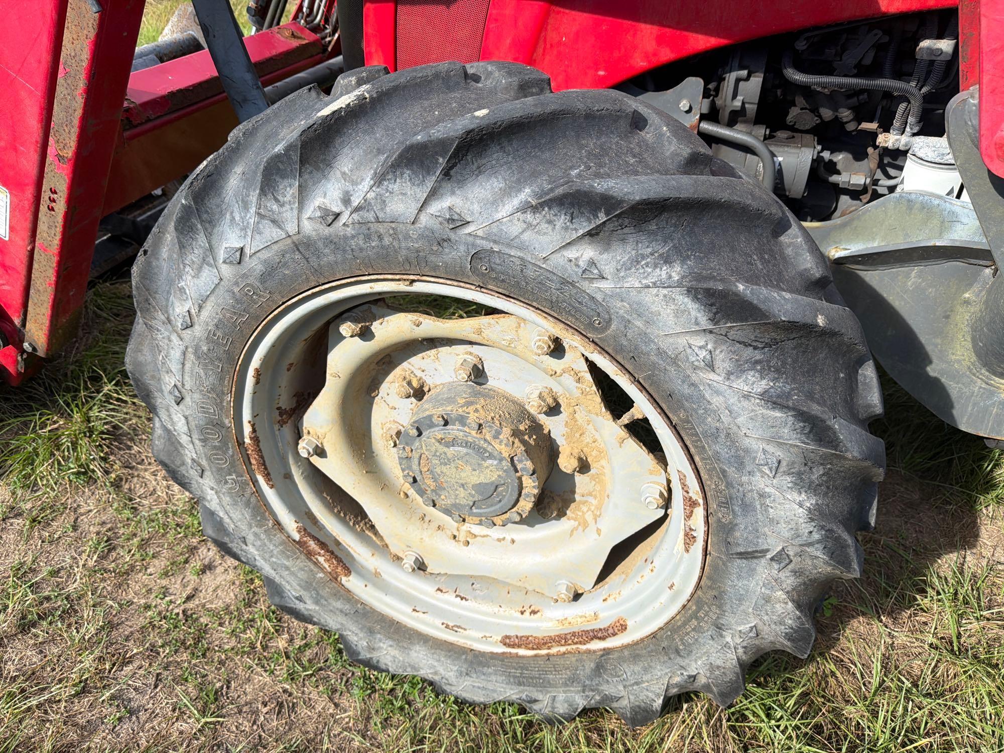 Massey Ferguson 2635