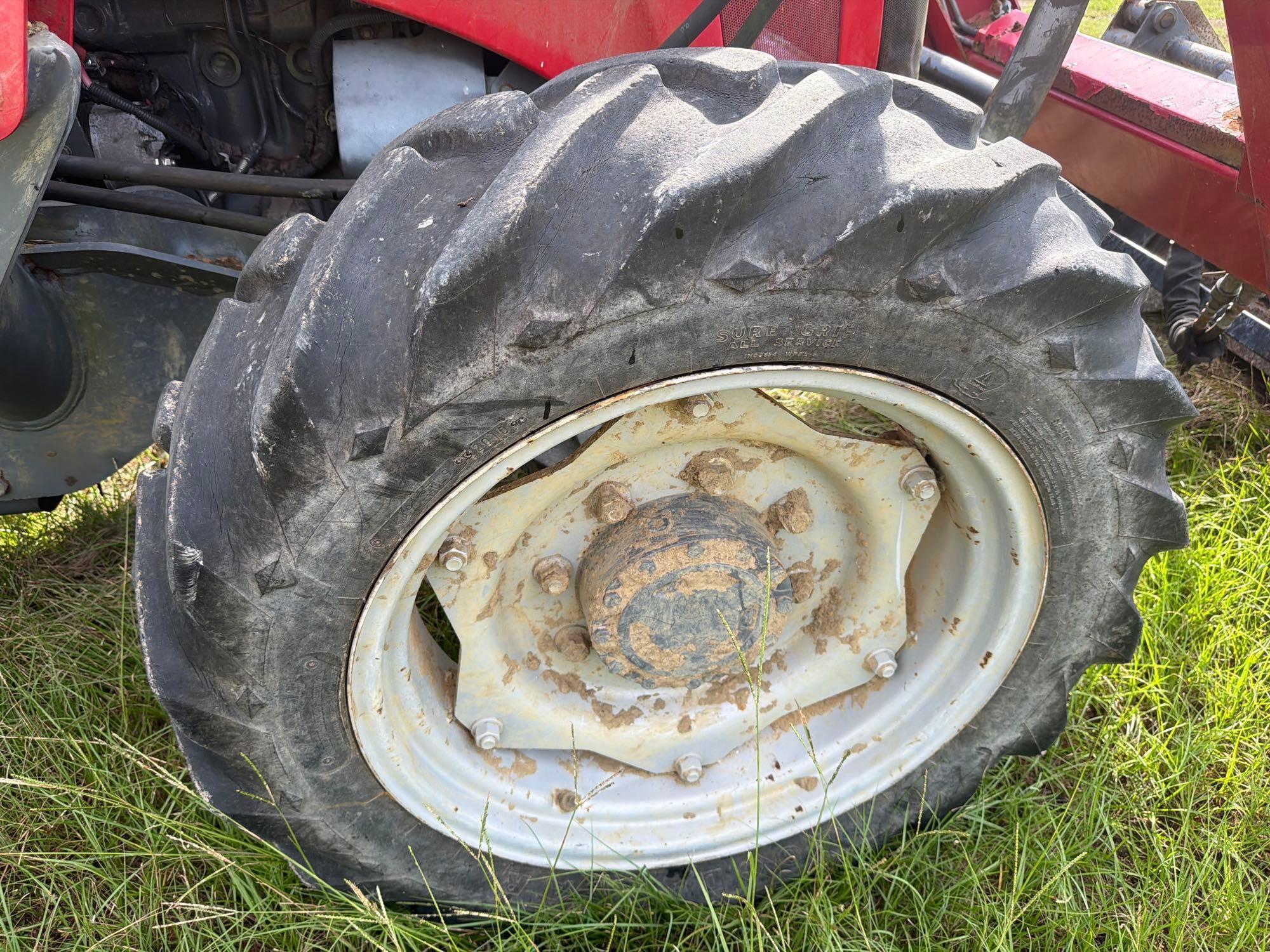 Massey Ferguson 2635