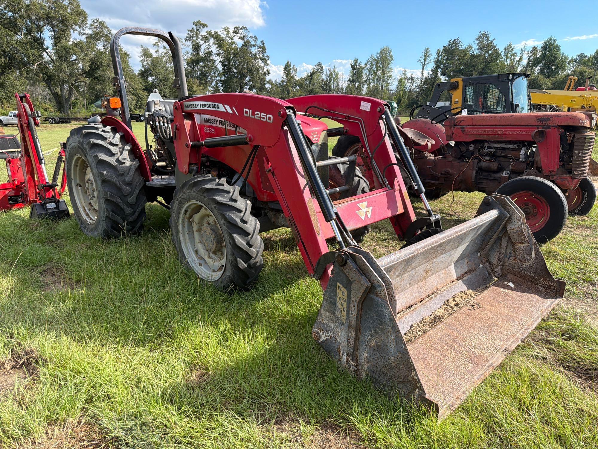 Massey Ferguson 2635