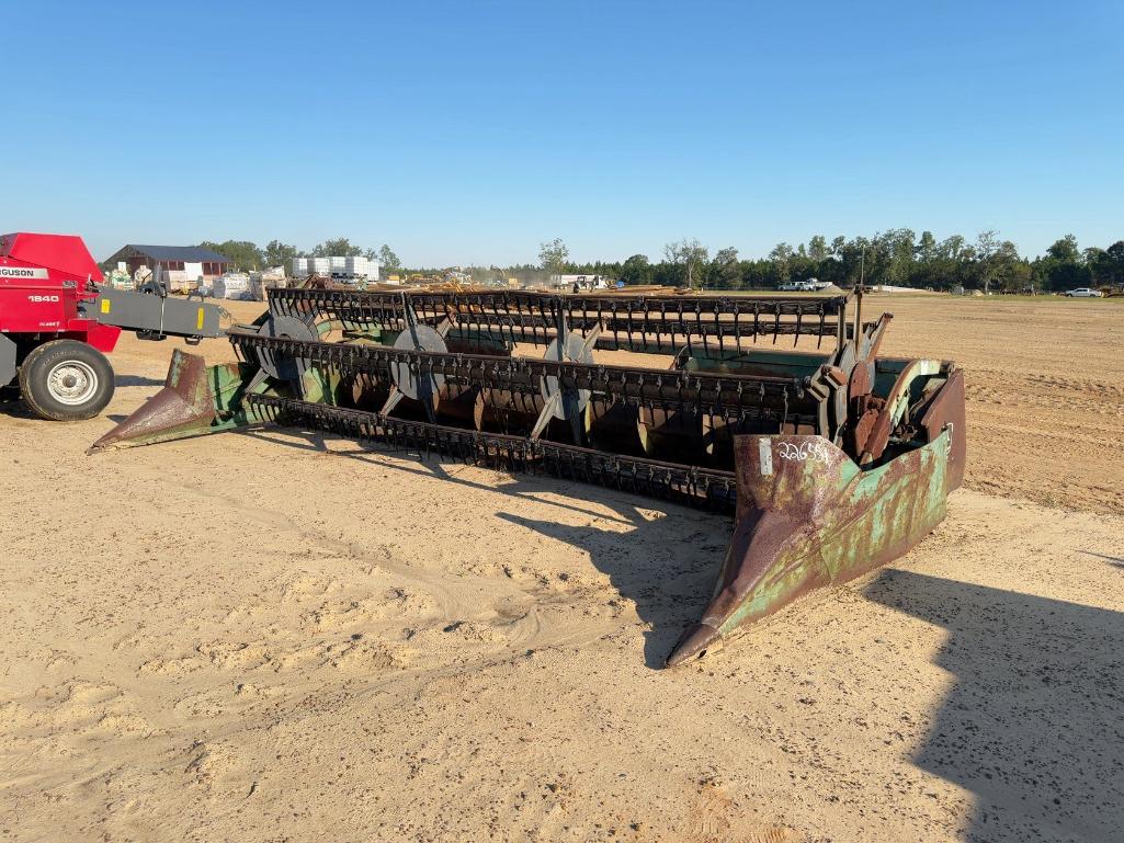 John Deere 218