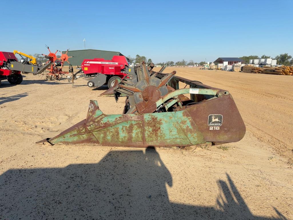 John Deere 218