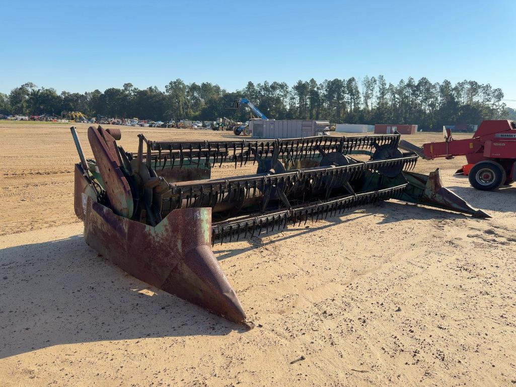 John Deere 218