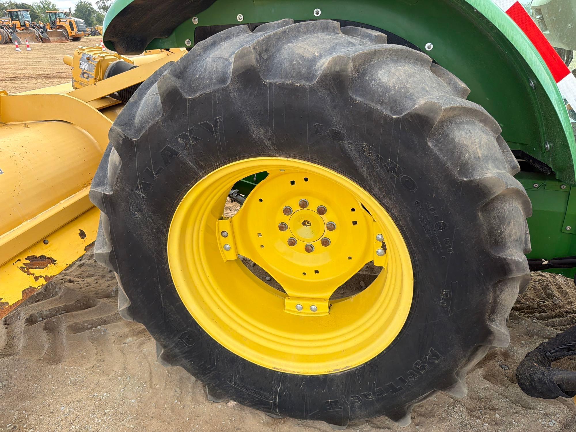 John Deere 5100E