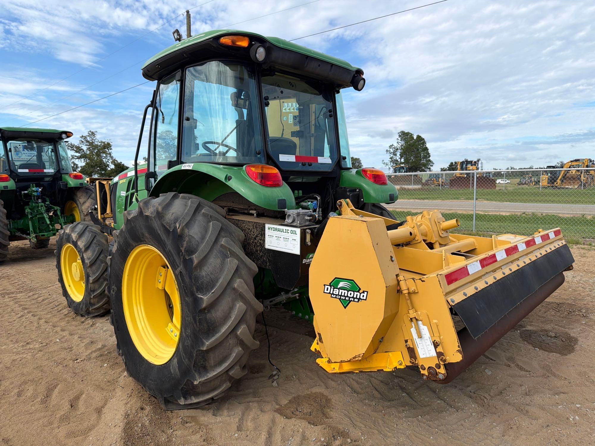 John Deere 5100E