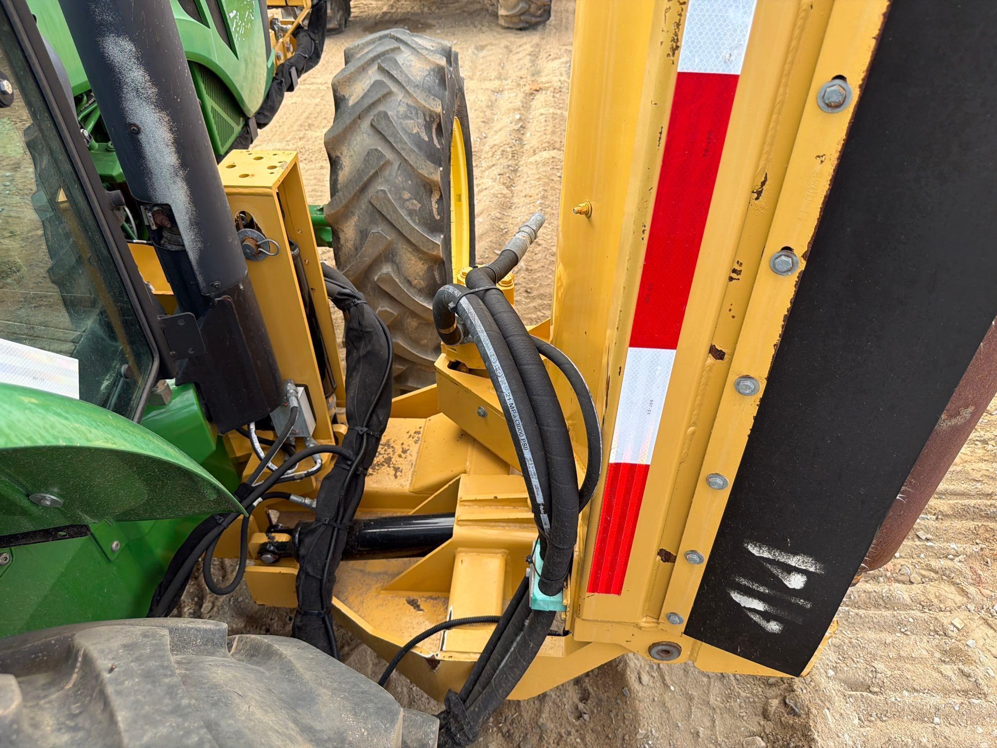 John Deere 5100E