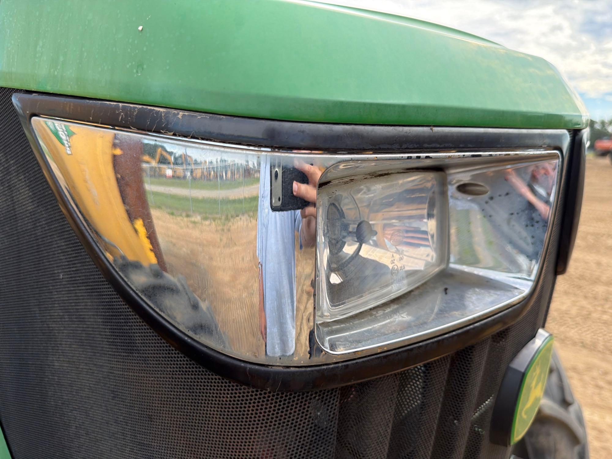 John Deere 5100E