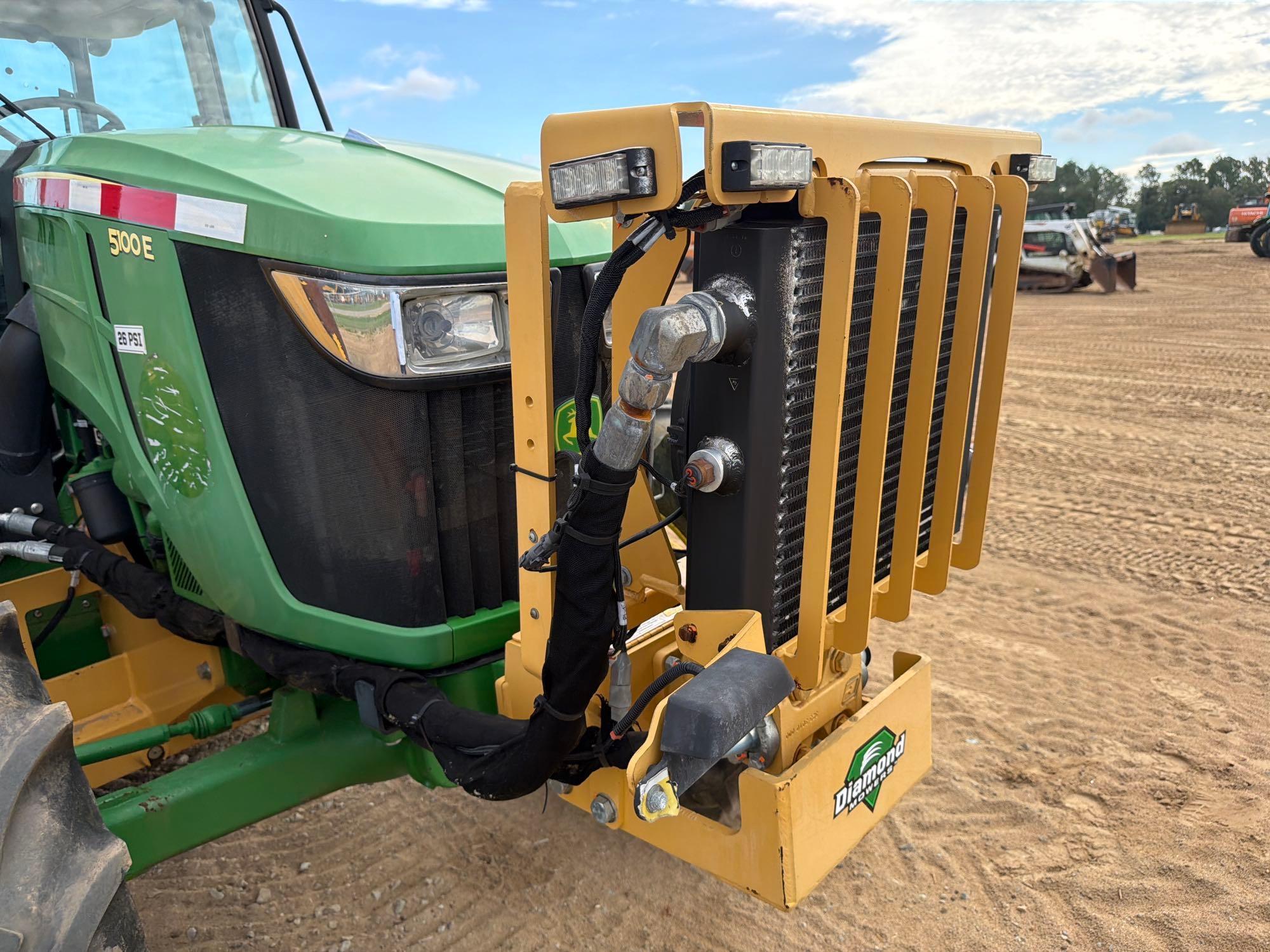 John Deere 5100E