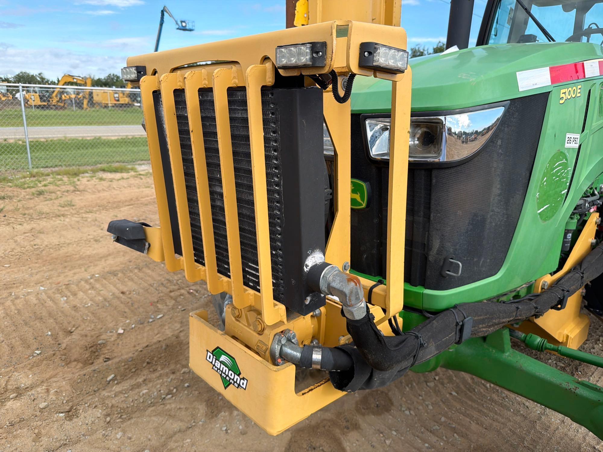 John Deere 5100E