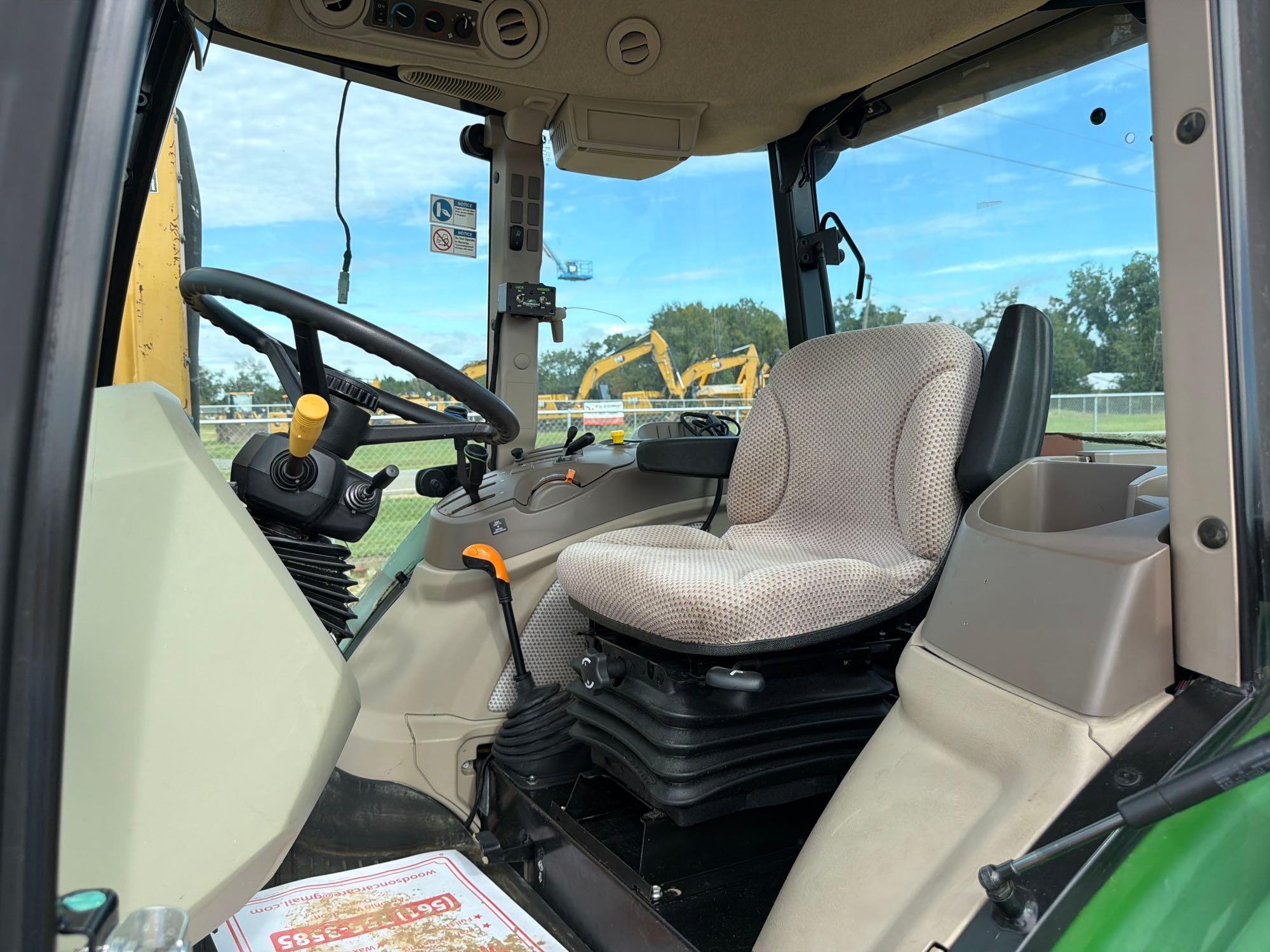 John Deere 5100E