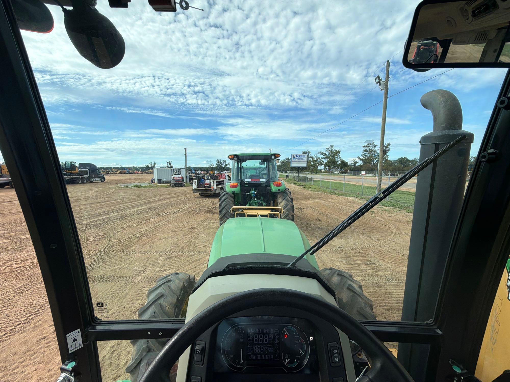 John Deere 5100E