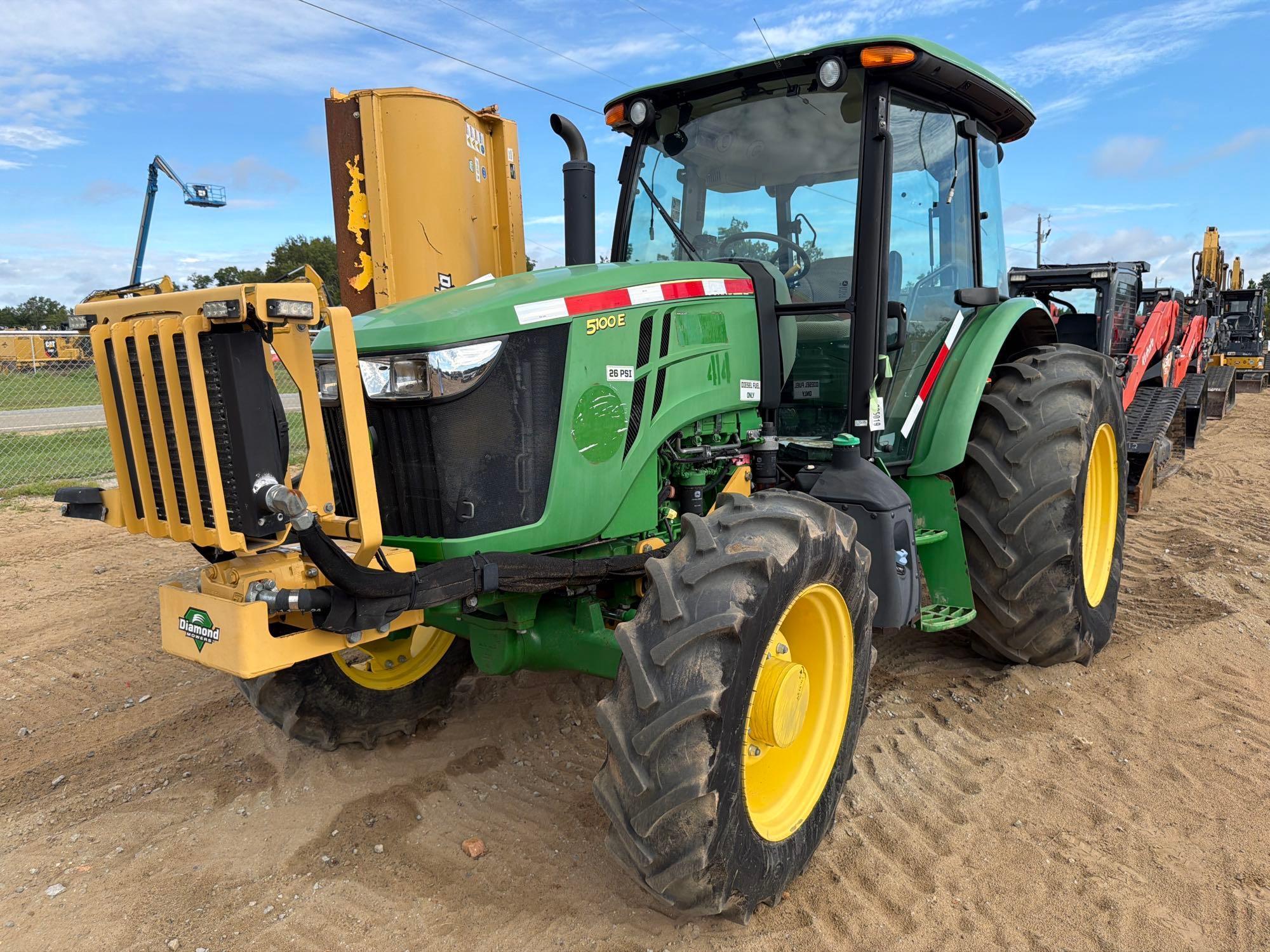 John Deere 5100E