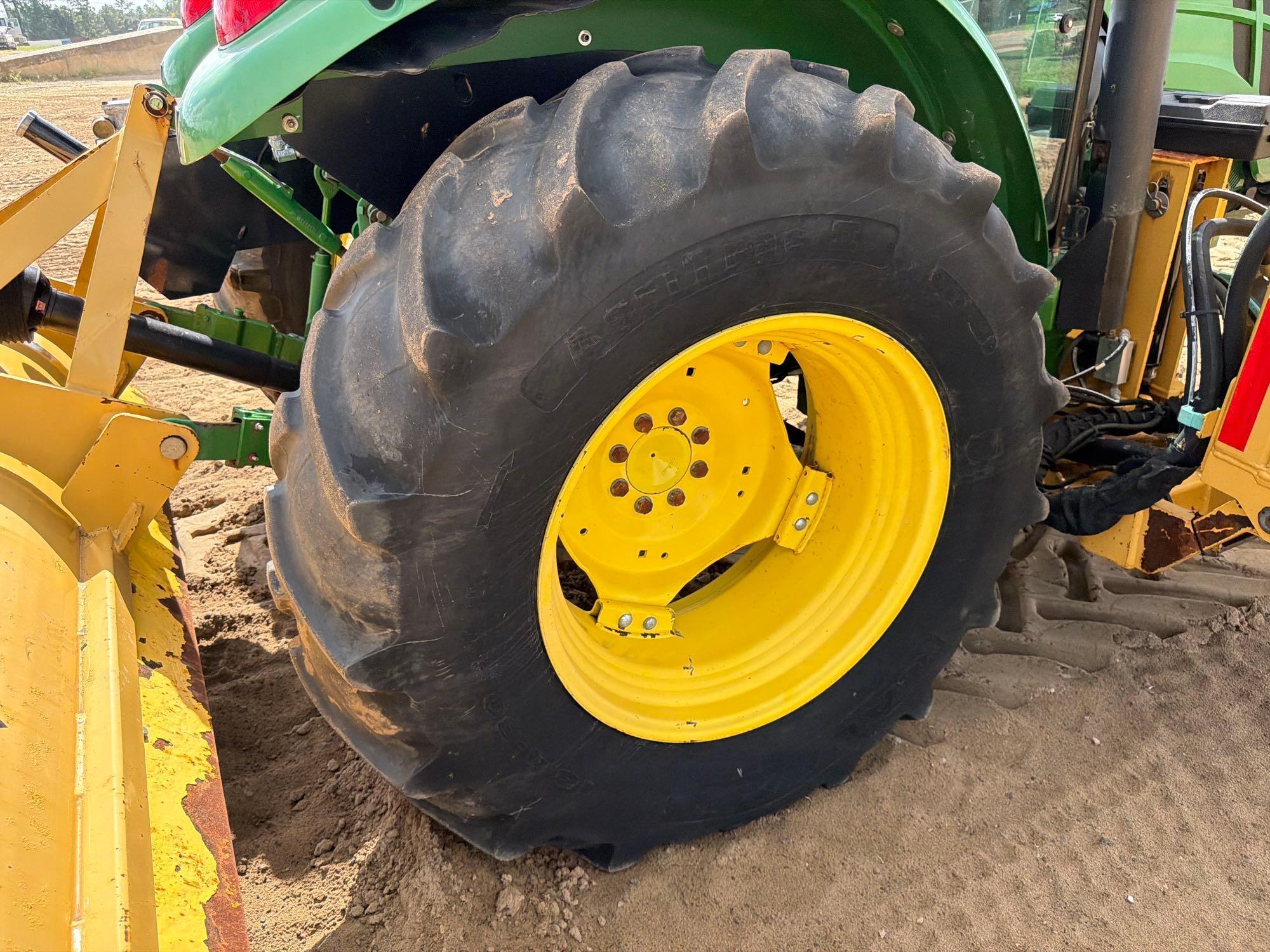 John Deere 5100E
