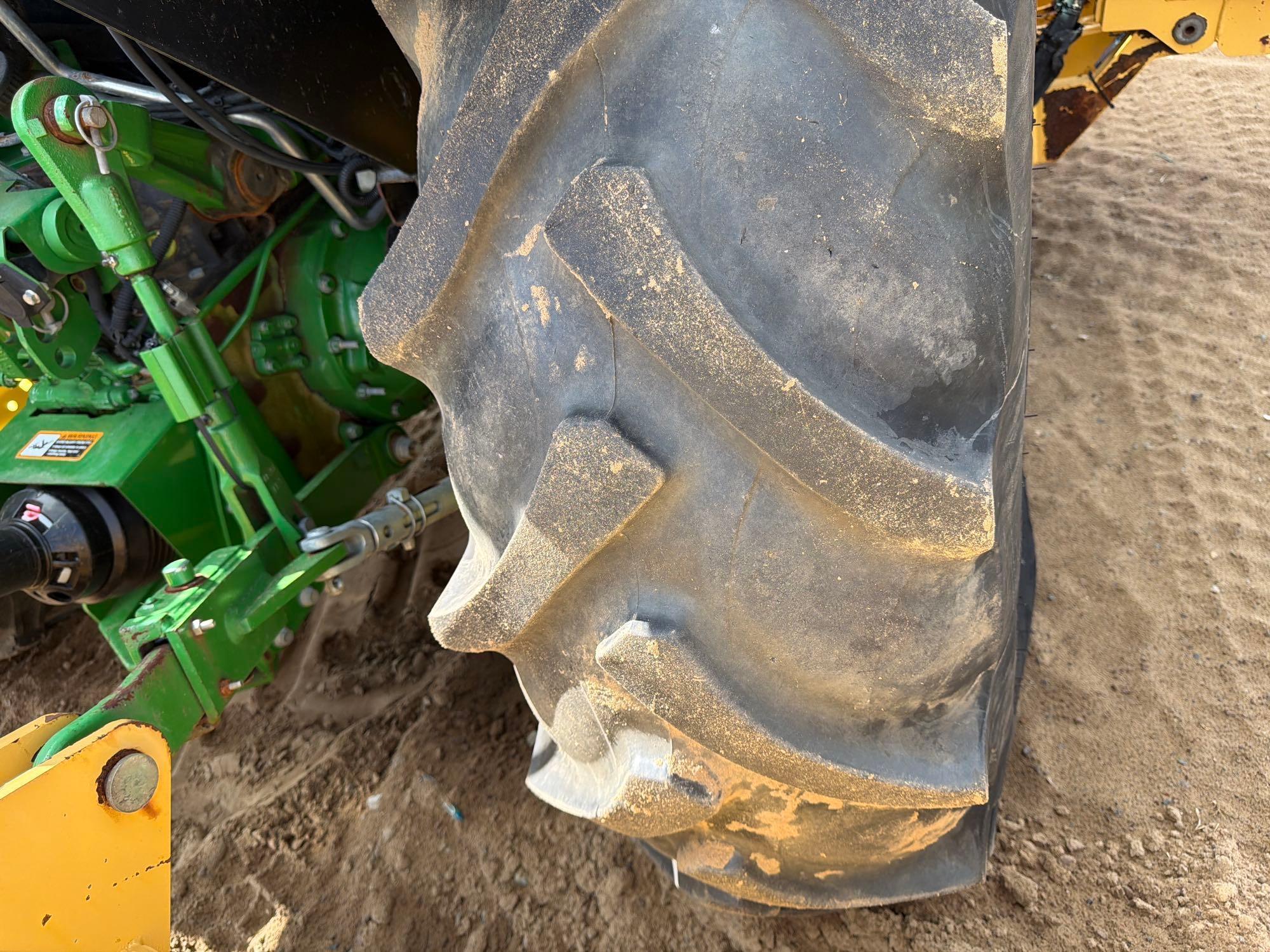 John Deere 5100E