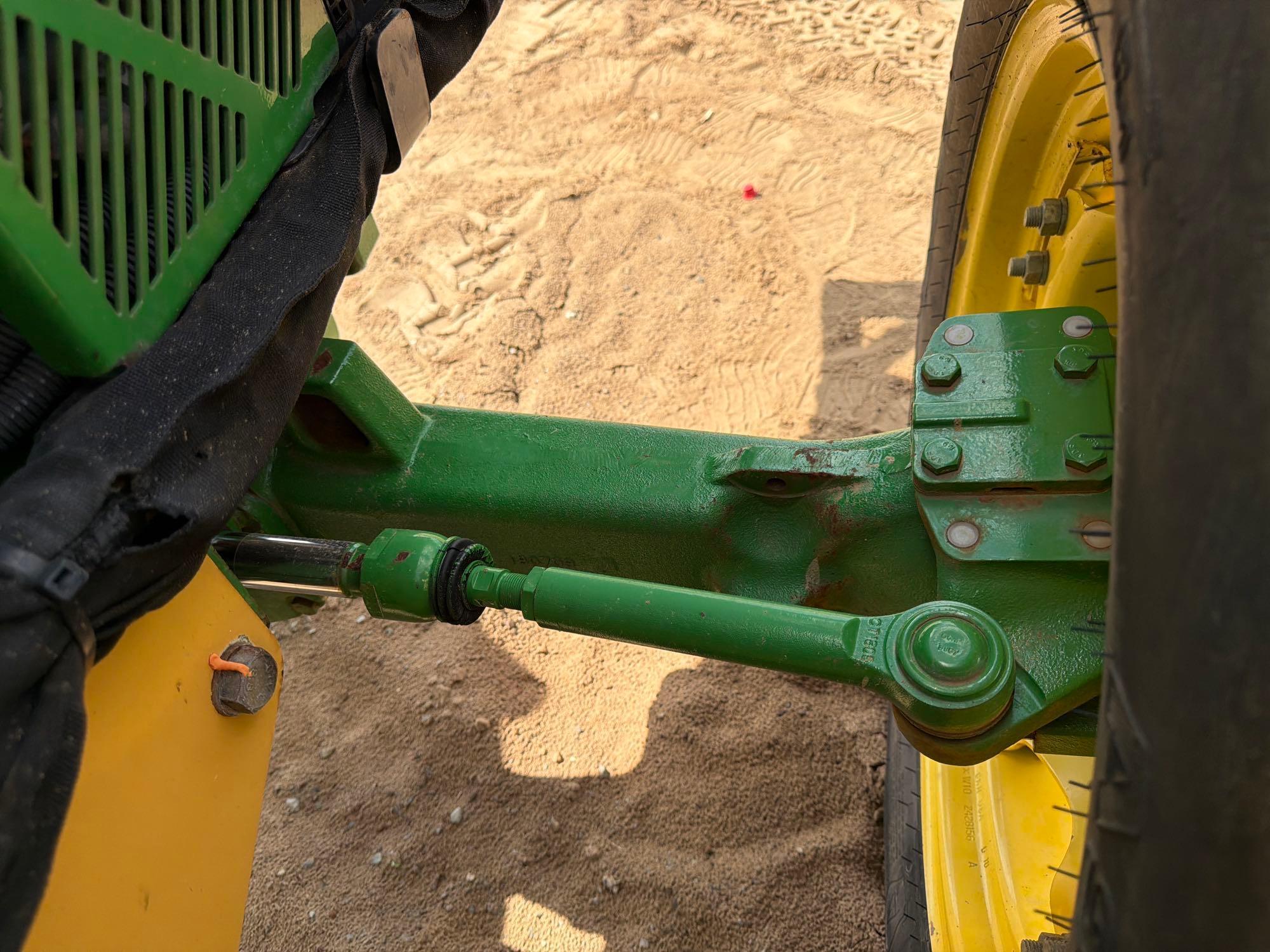 John Deere 5100E