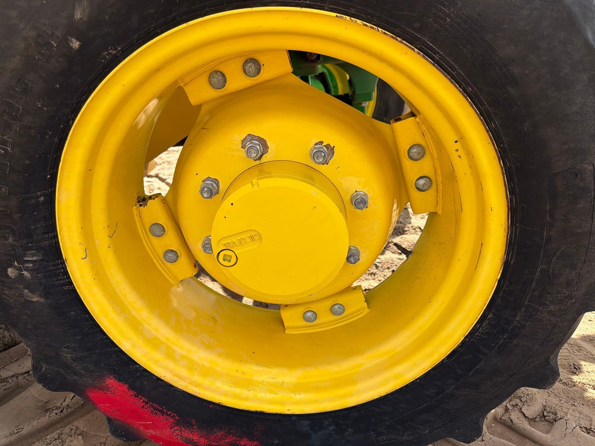 John Deere 5100E
