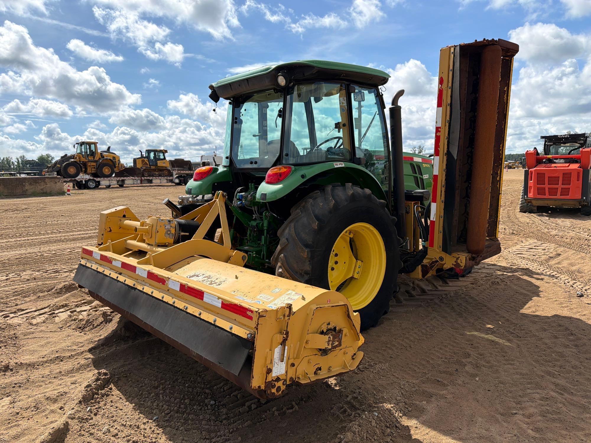 John Deere 5100E