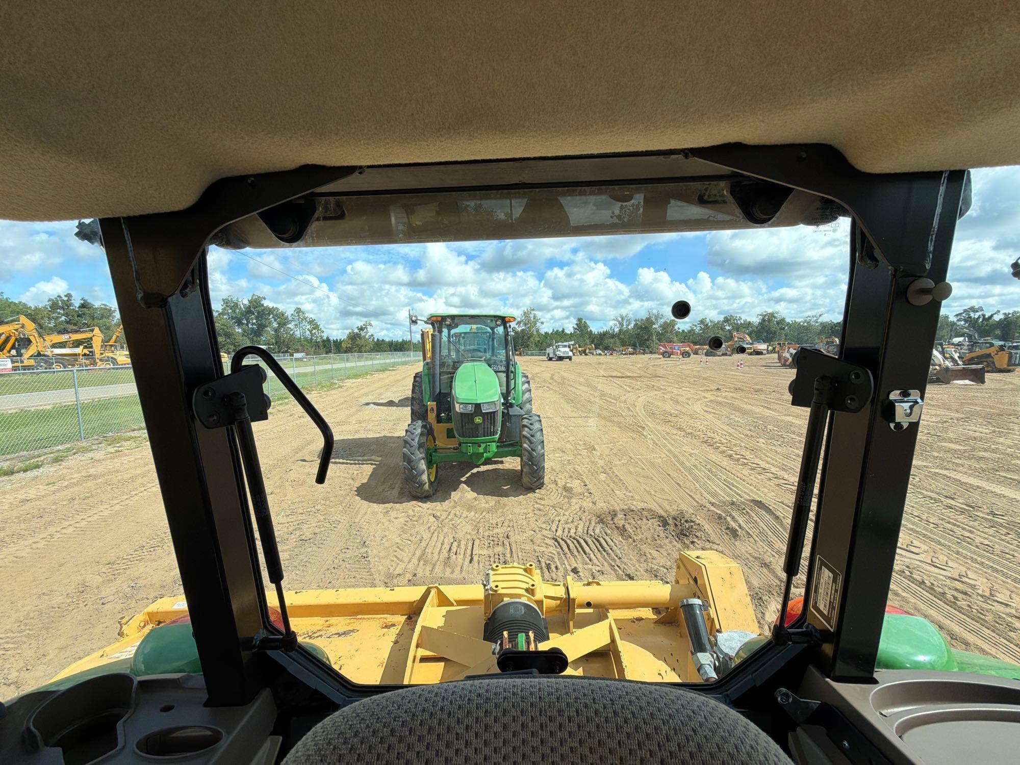 John Deere 5100E