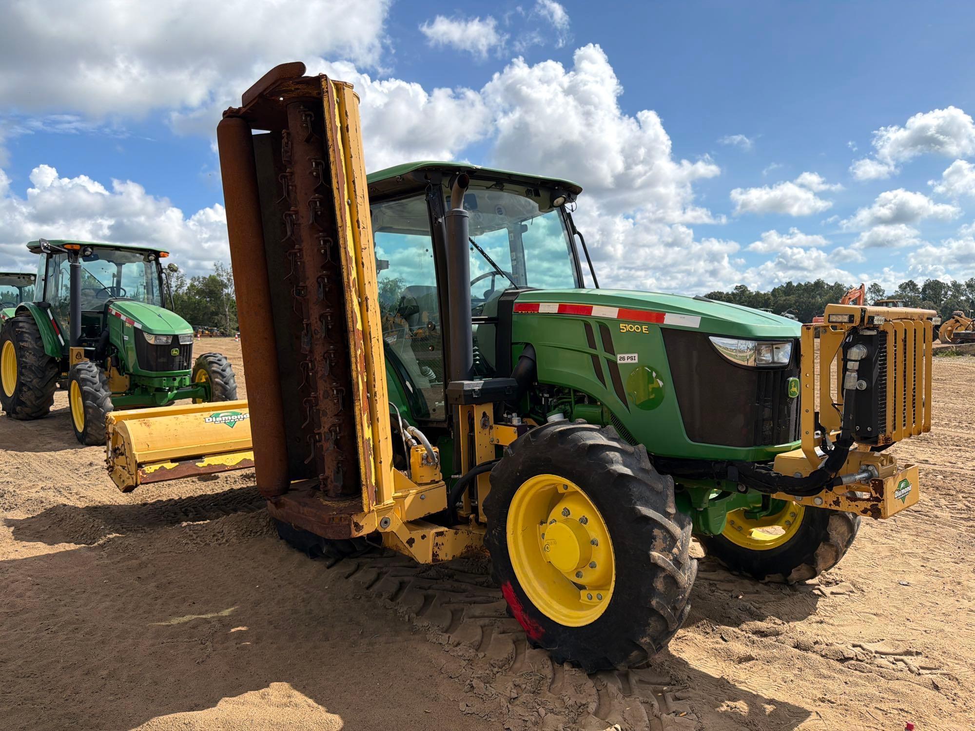 John Deere 5100E