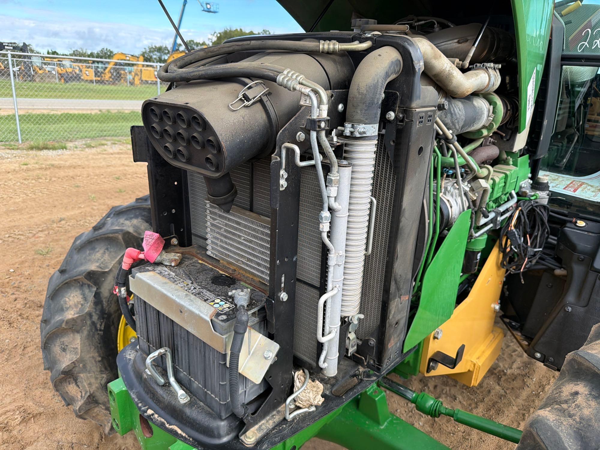 John Deere 5100E