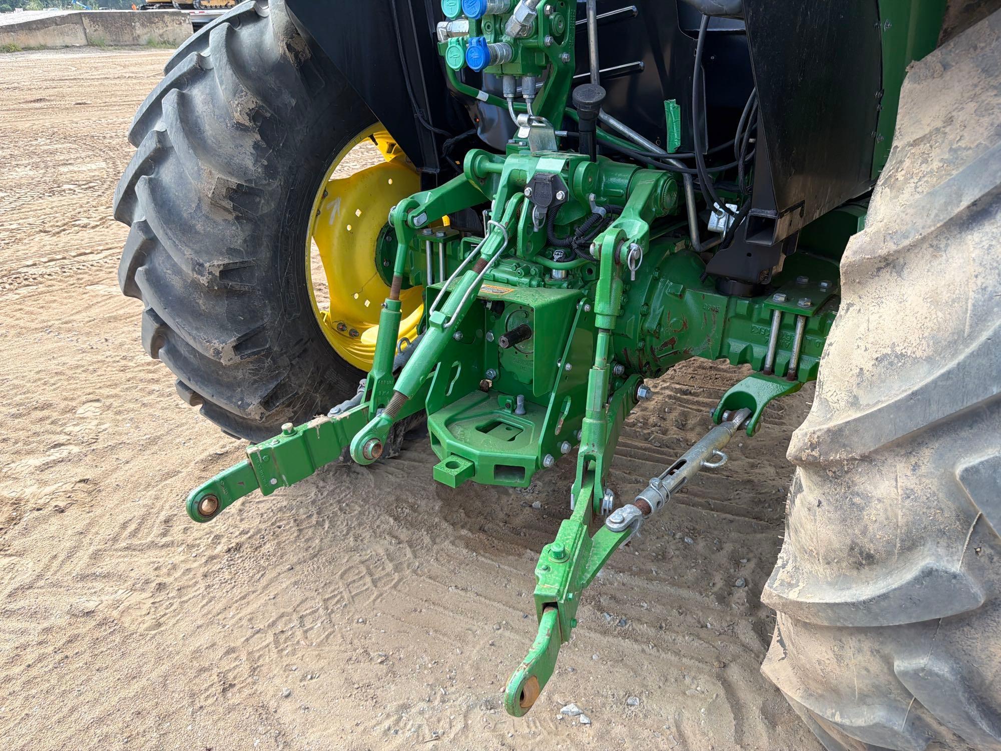 John Deere 5100E