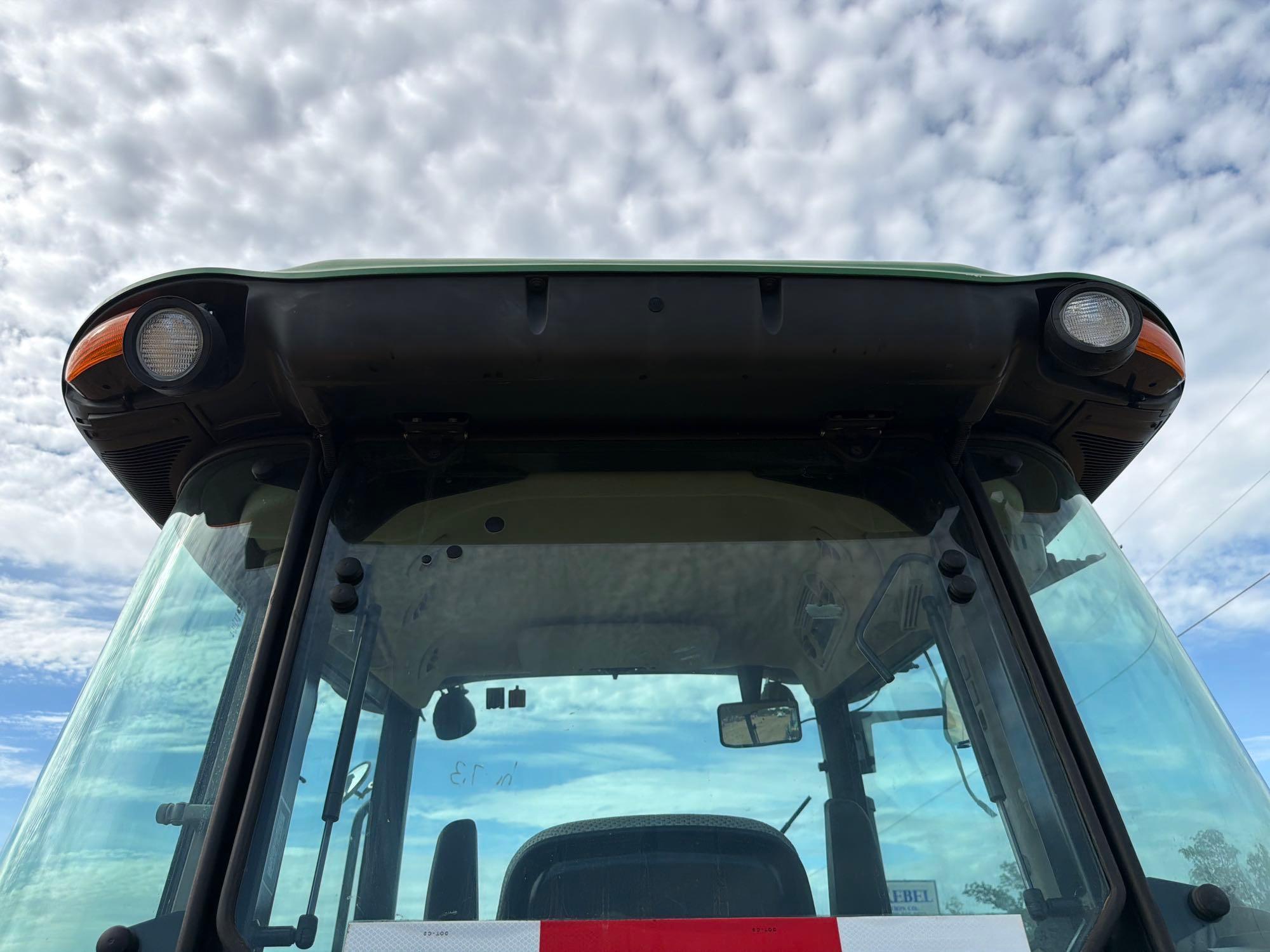 John Deere 5100E