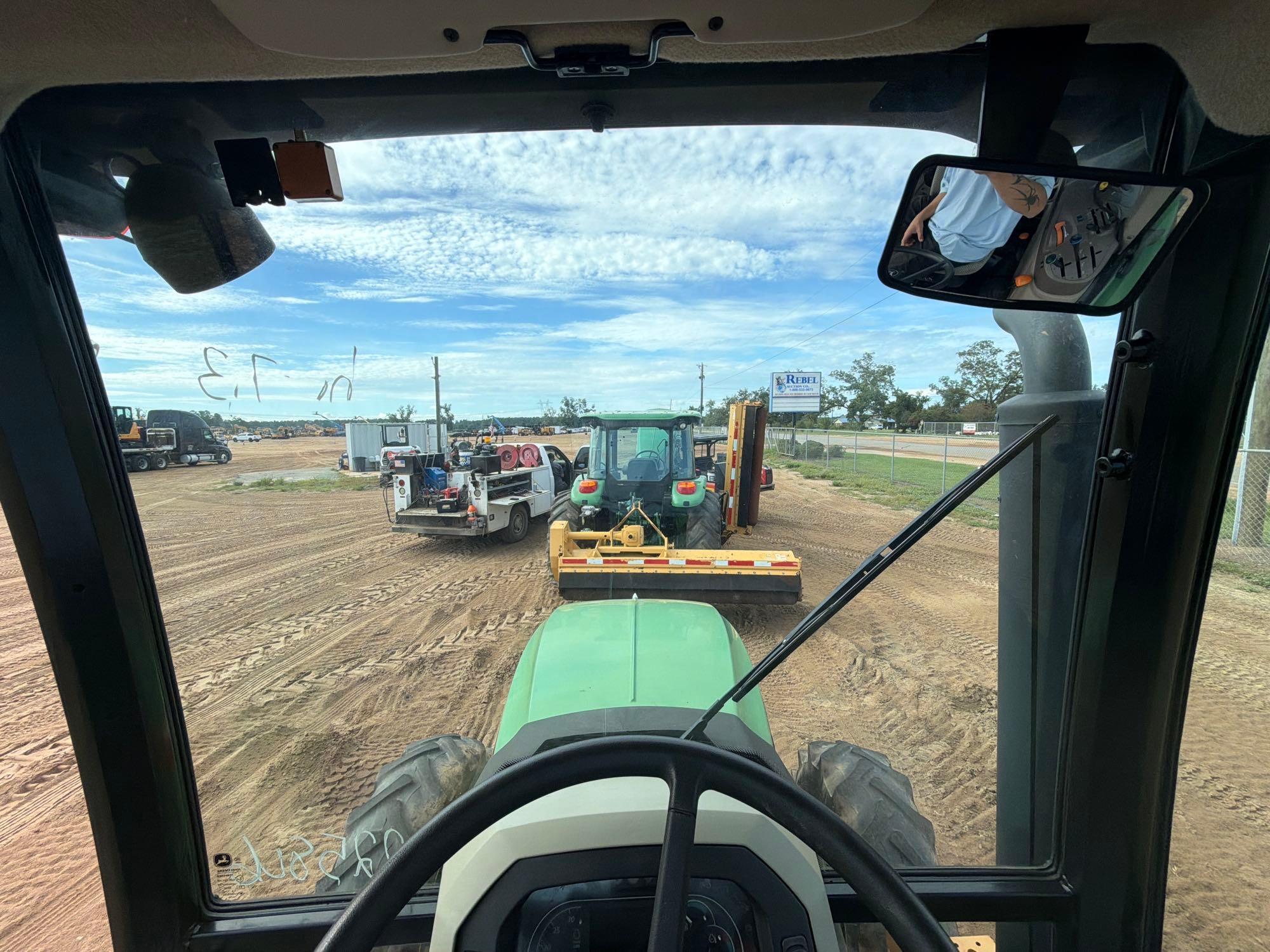 John Deere 5100E