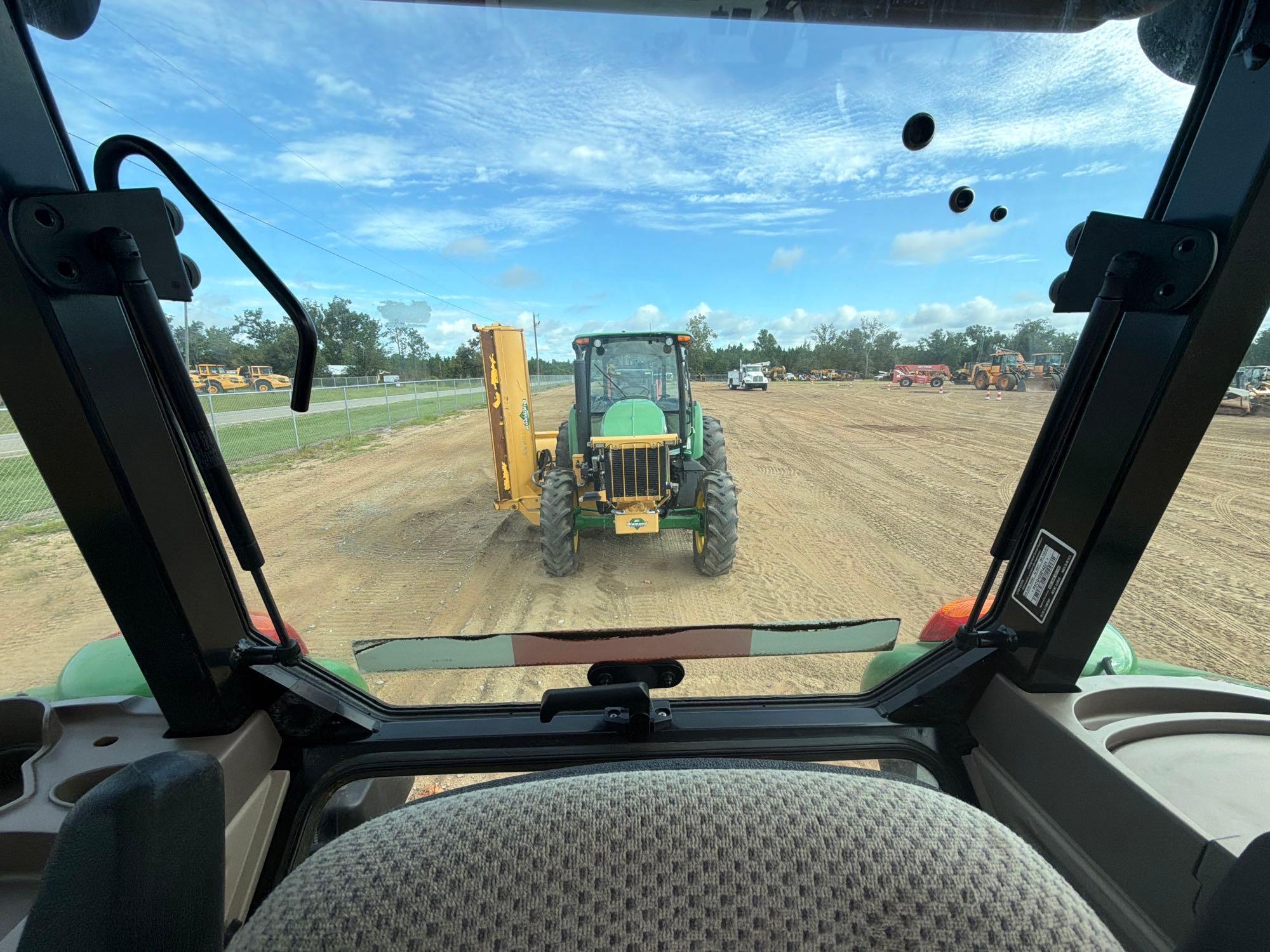 John Deere 5100E