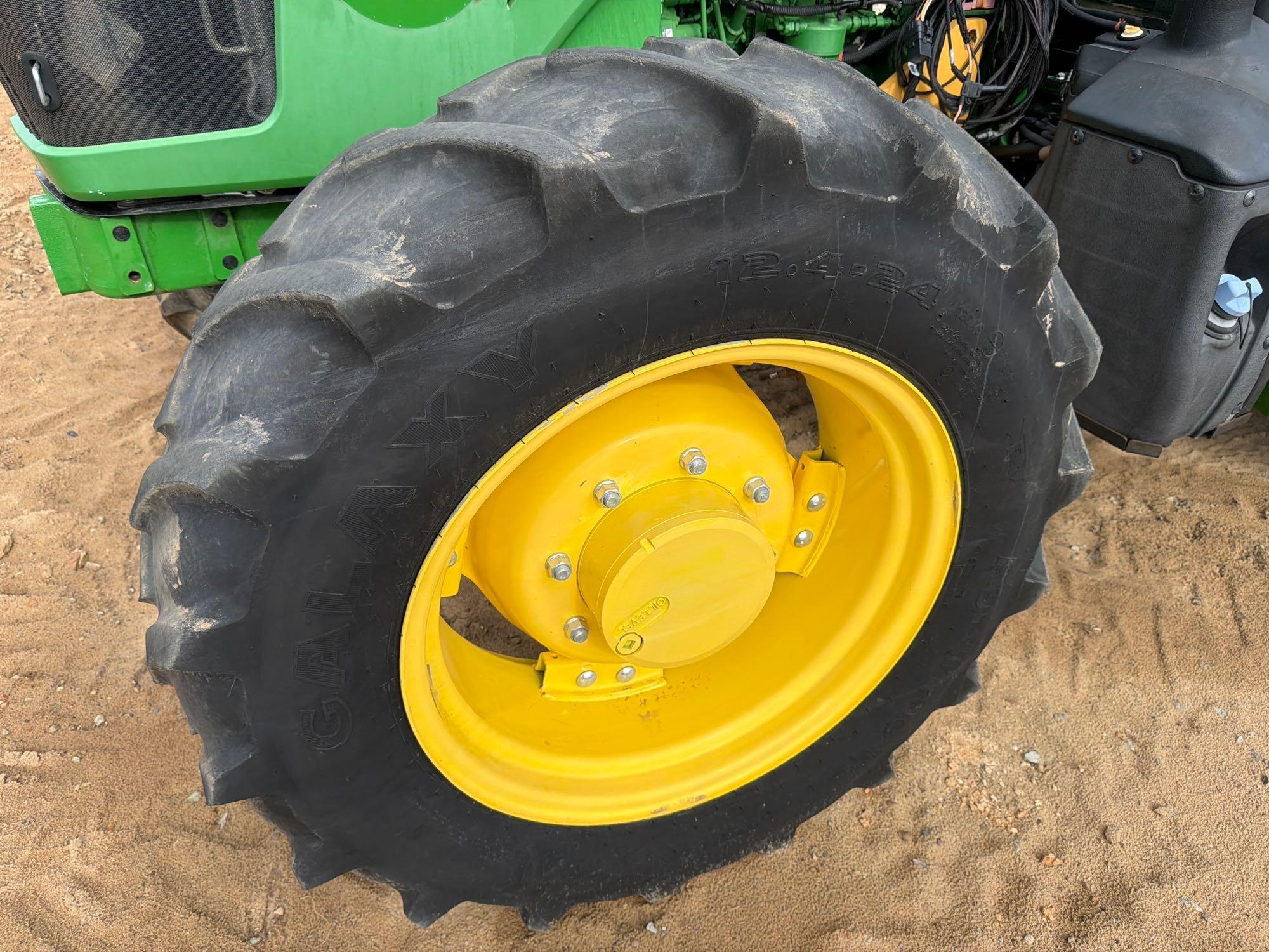John Deere 5100E